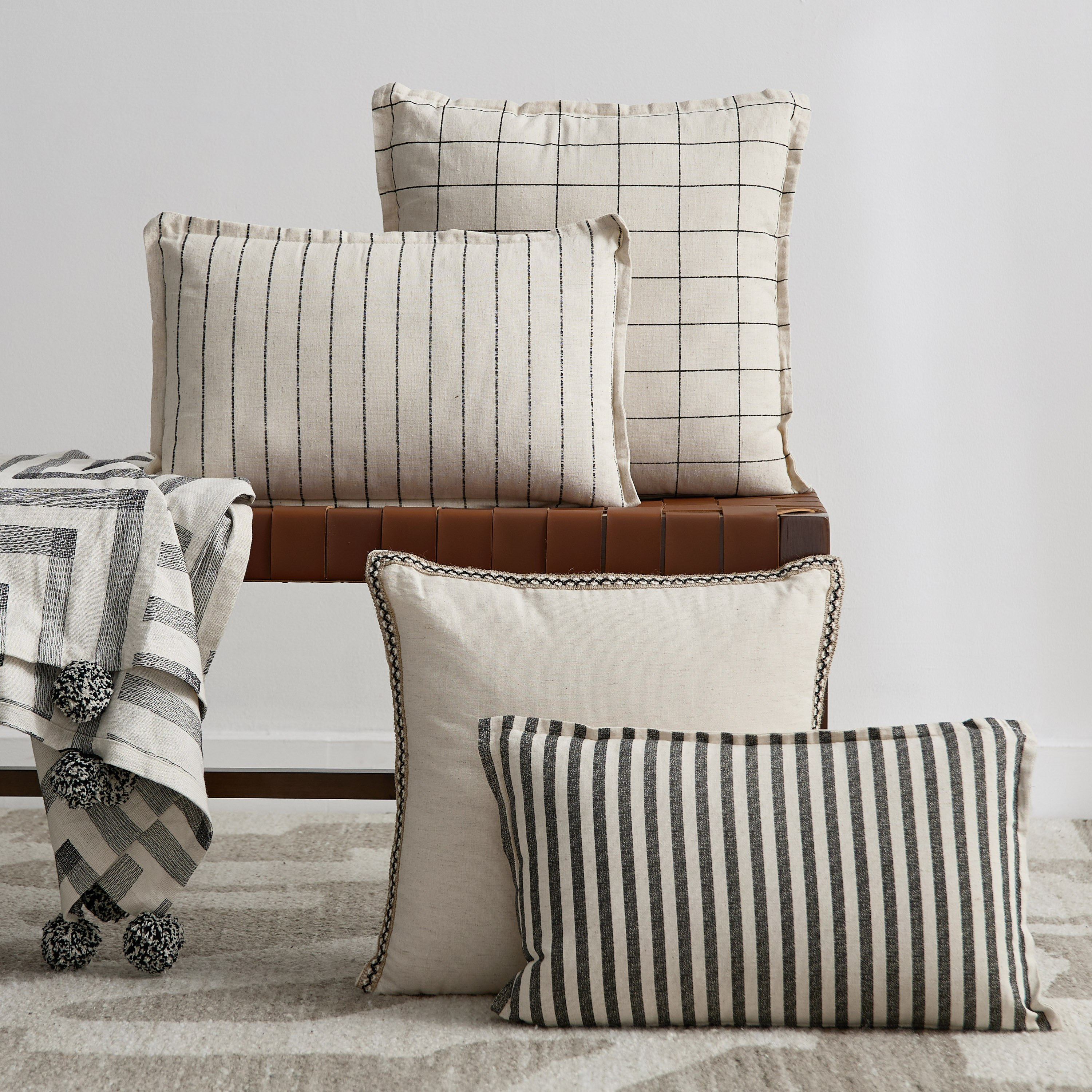 وسادة محشوة مربعات من نوار - 45x45 سم-hbxhomeware-hbxbedroom-image-5