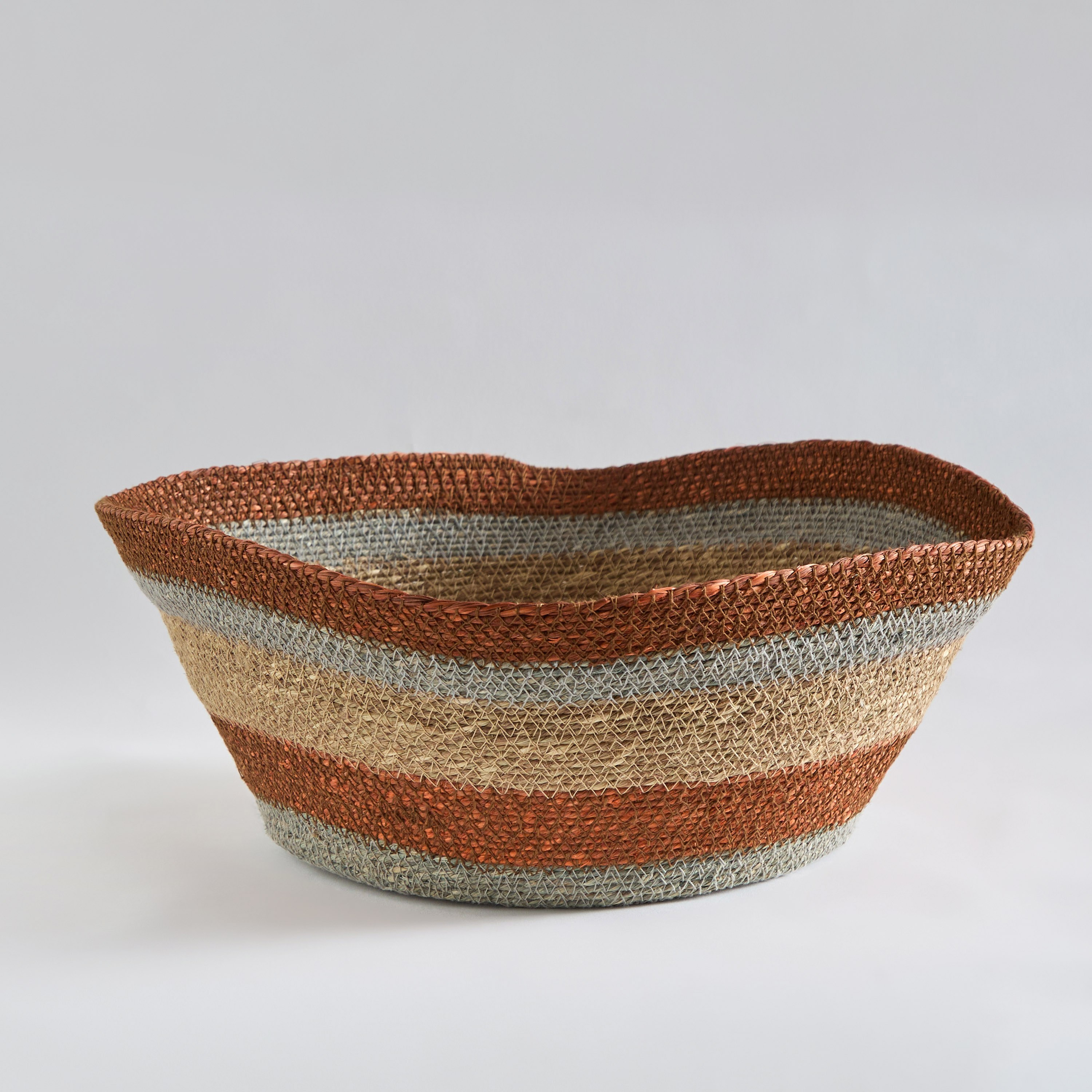 Noir Sea Grass Floor Planter - 40x40x14 cm-hbxlivingroom-decorandaccessories-plantersandurns-image-5