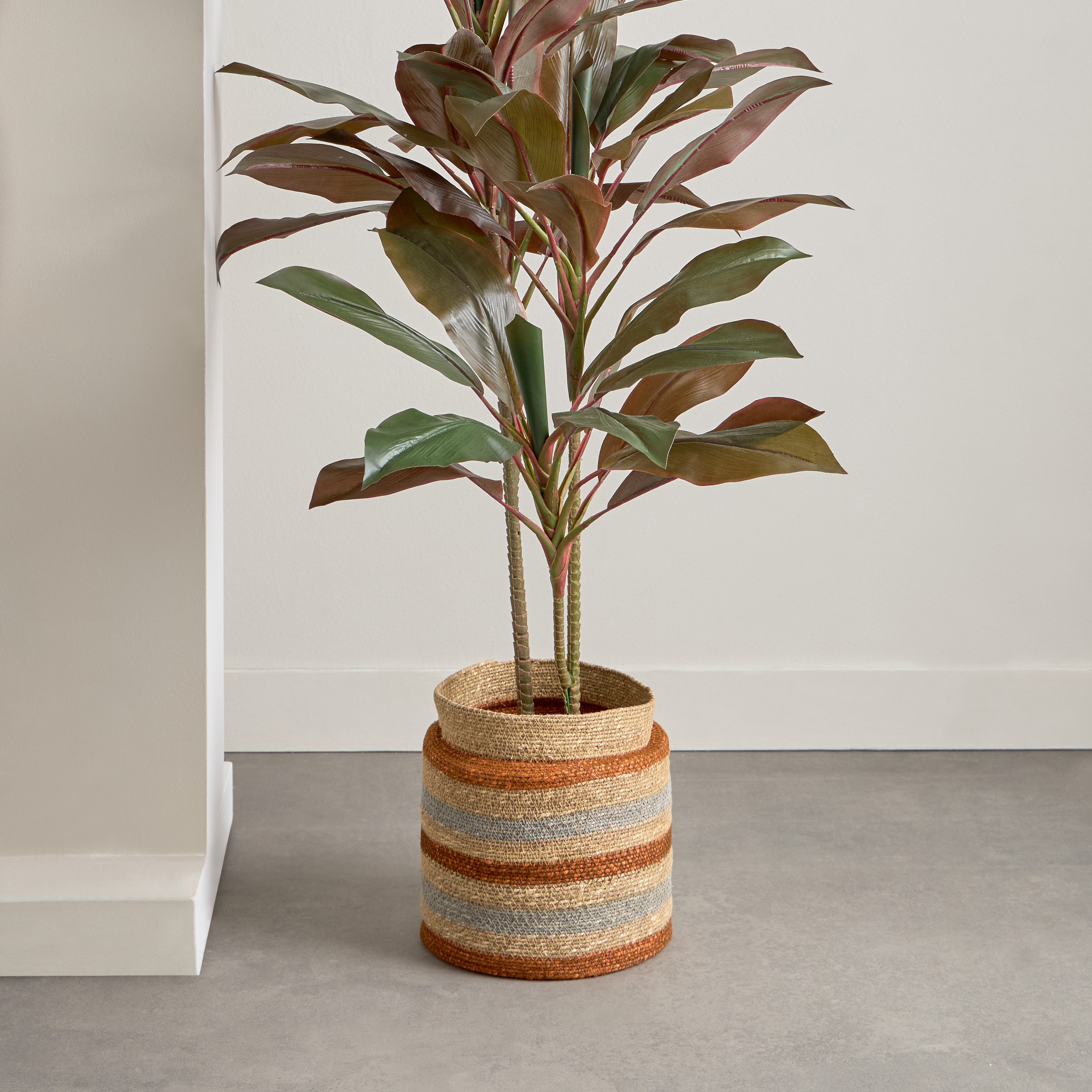 Noir Sea Grass Planter - 25x25x26 cm-PROMO_HB_AE_B1G1_250925-image-1
