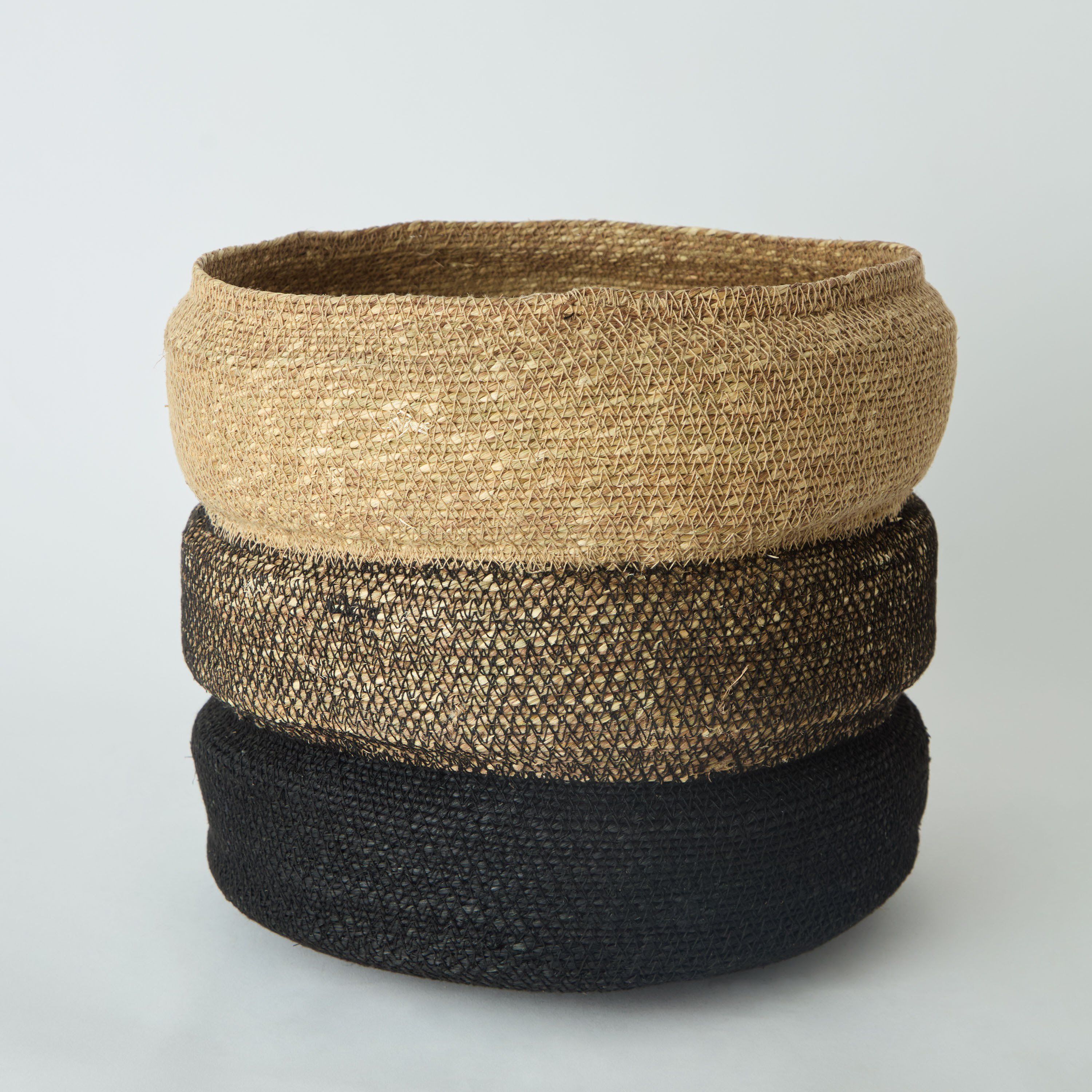 Noir Sea Grass Planter - 30x30x30 cm-hbxhomeware-hbxdecorandfurnishings-image-5