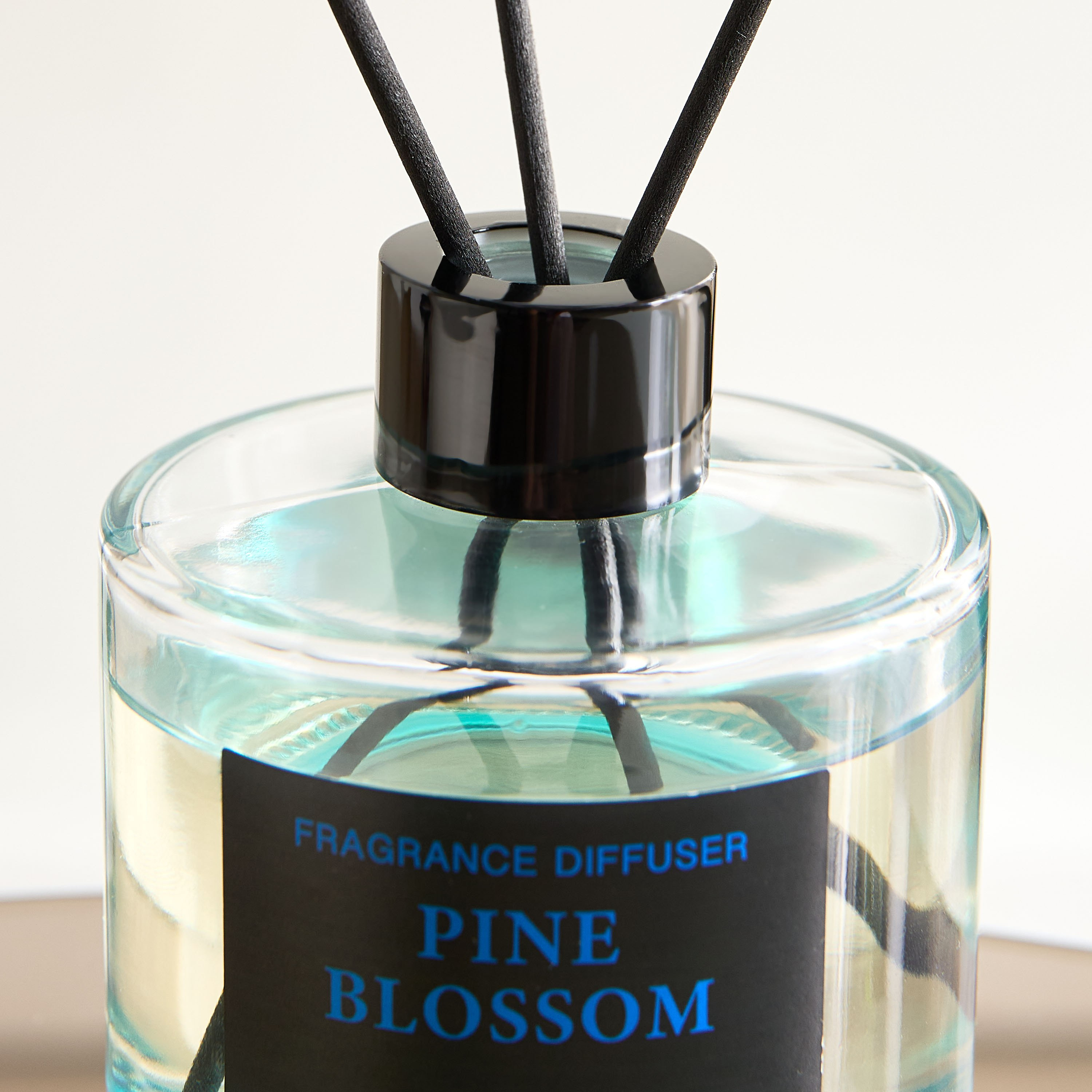 موزع عطور بالأعواد برائحة زهرة الصنوبر سامثينج إن ذا دارك من آبي - 180 مل-PROMO_HB_AE_B2G2_011025-image-3