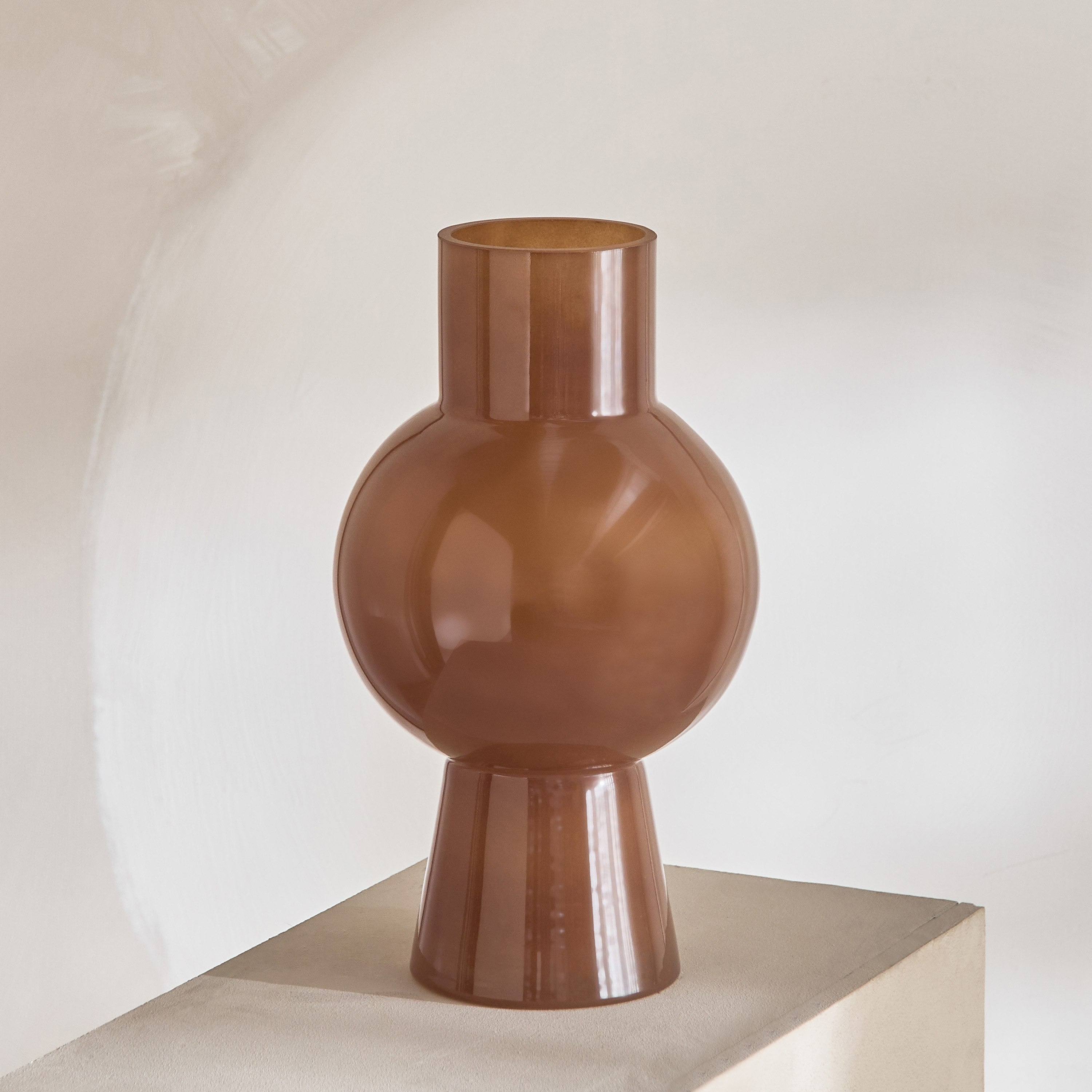 Lemont Glass Vase - 18x18x31 cm-hbxhomeware-hbxdecorandfurnishings-image-2