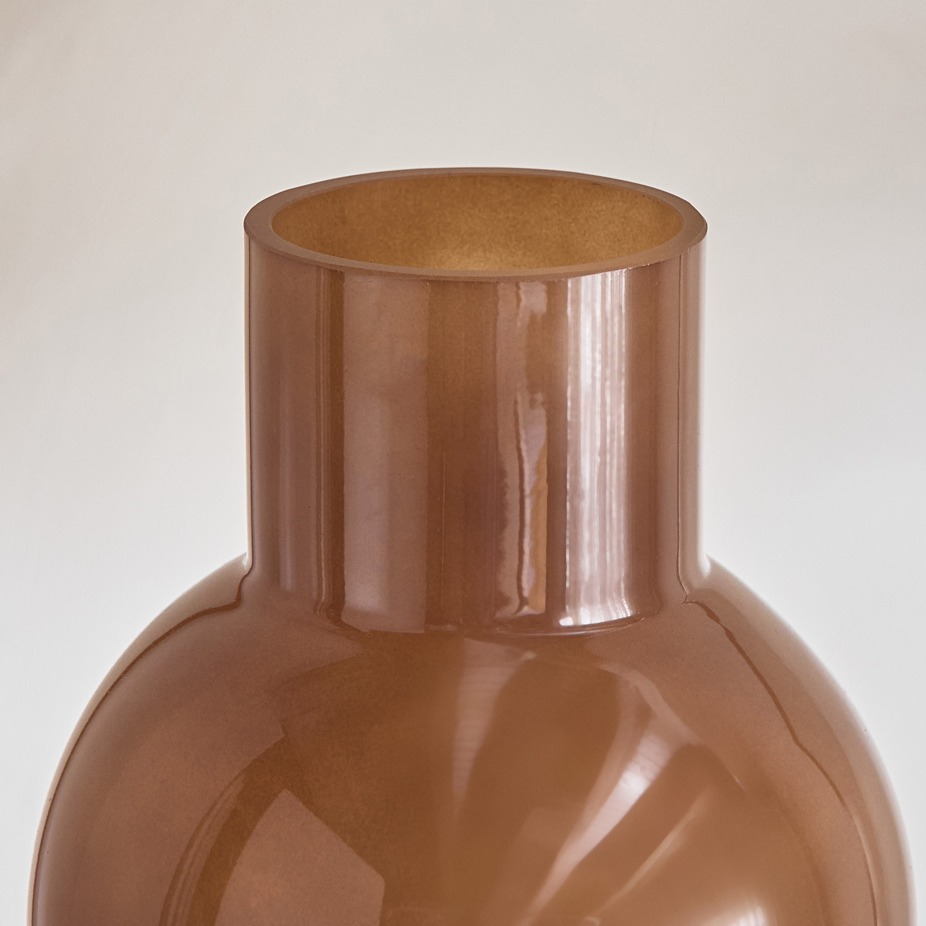 Lemont Glass Vase - 18x18x31 cm-hbxhomeware-hbxdecorandfurnishings-image-3