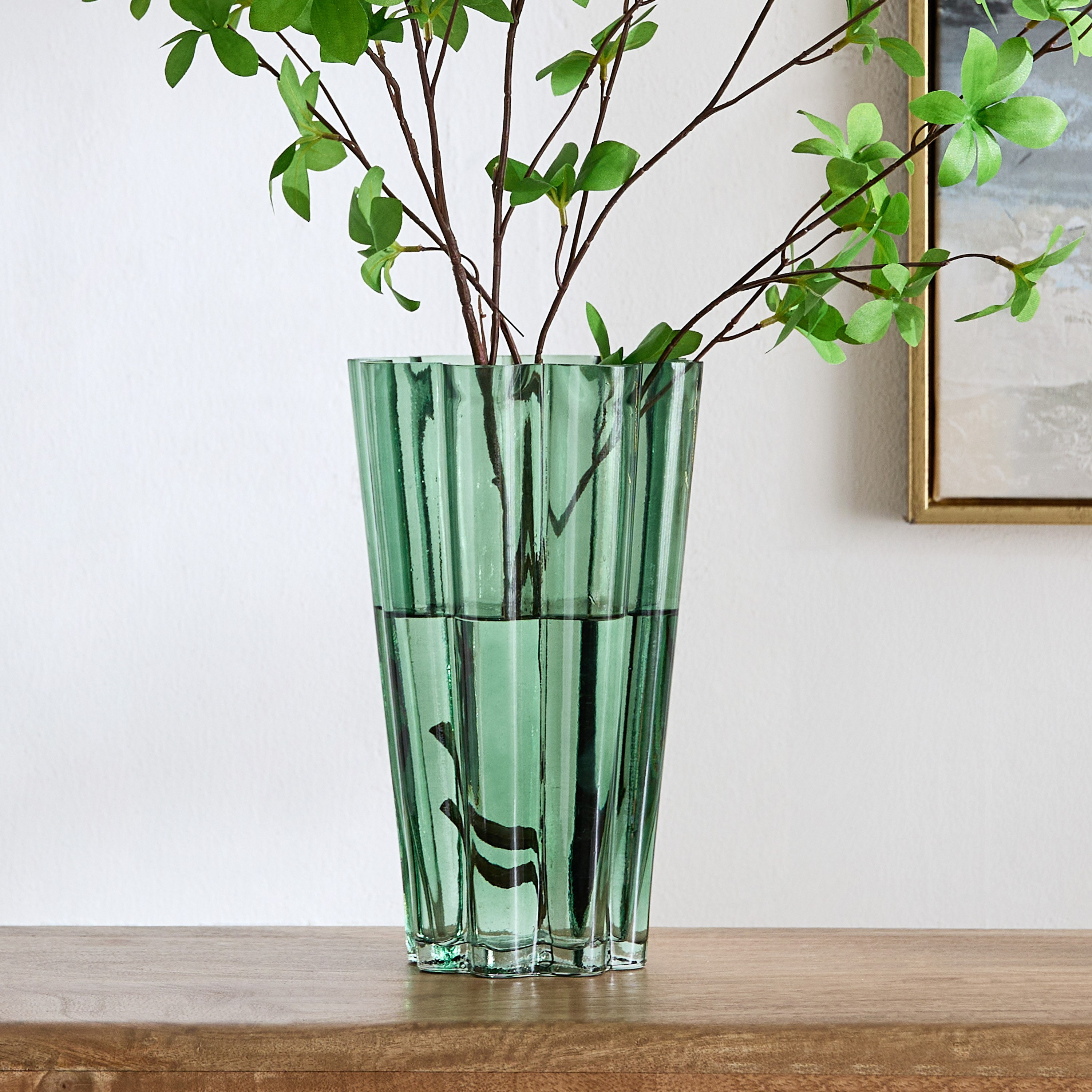 Lemont Flower Shape Glass Vase - 14x14x23 cm-hbxhomeware-hbxdecorandfurnishings-image-1