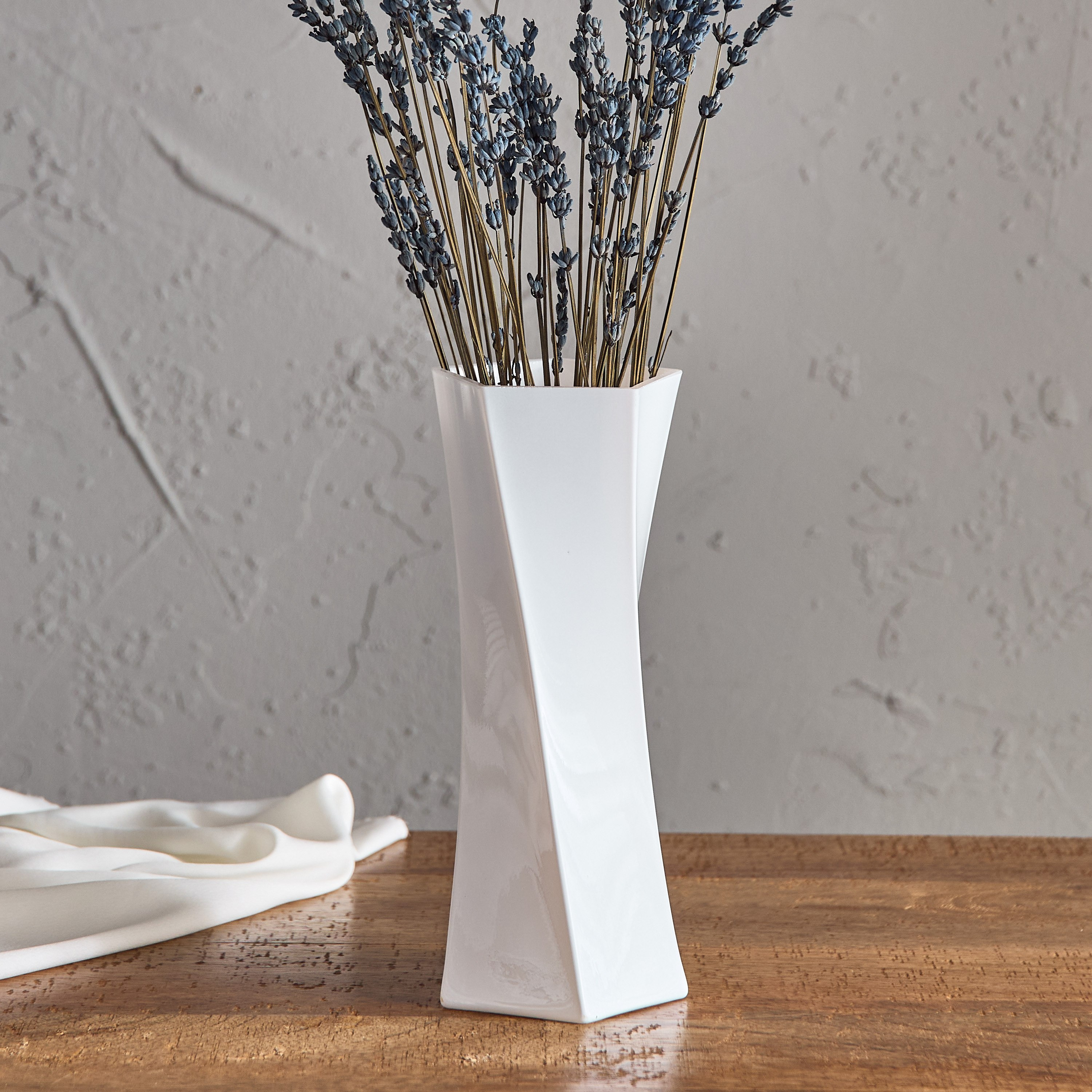 Lemont Geometric Amber Vase - 9x9x23 cm-hbxhomeware-hbxdecorandfurnishings-image-1
