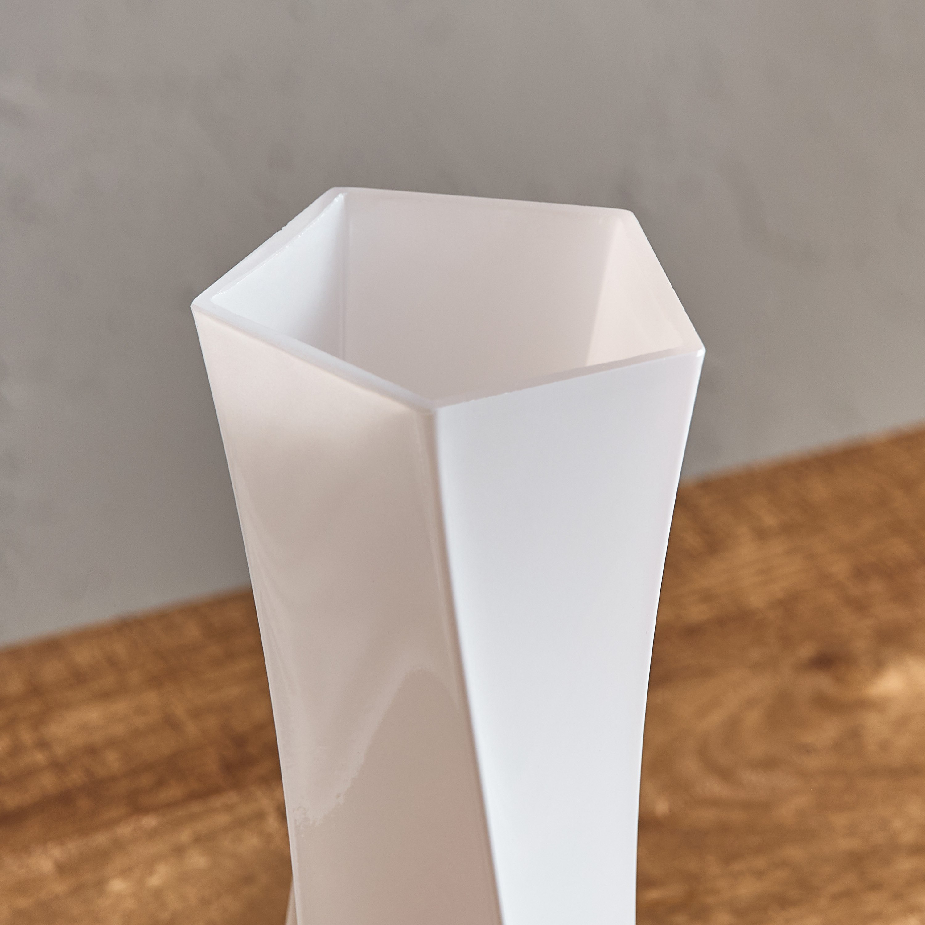 Lemont Geometric Amber Vase - 9x9x23 cm-hbxhomeware-hbxdecorandfurnishings-image-3
