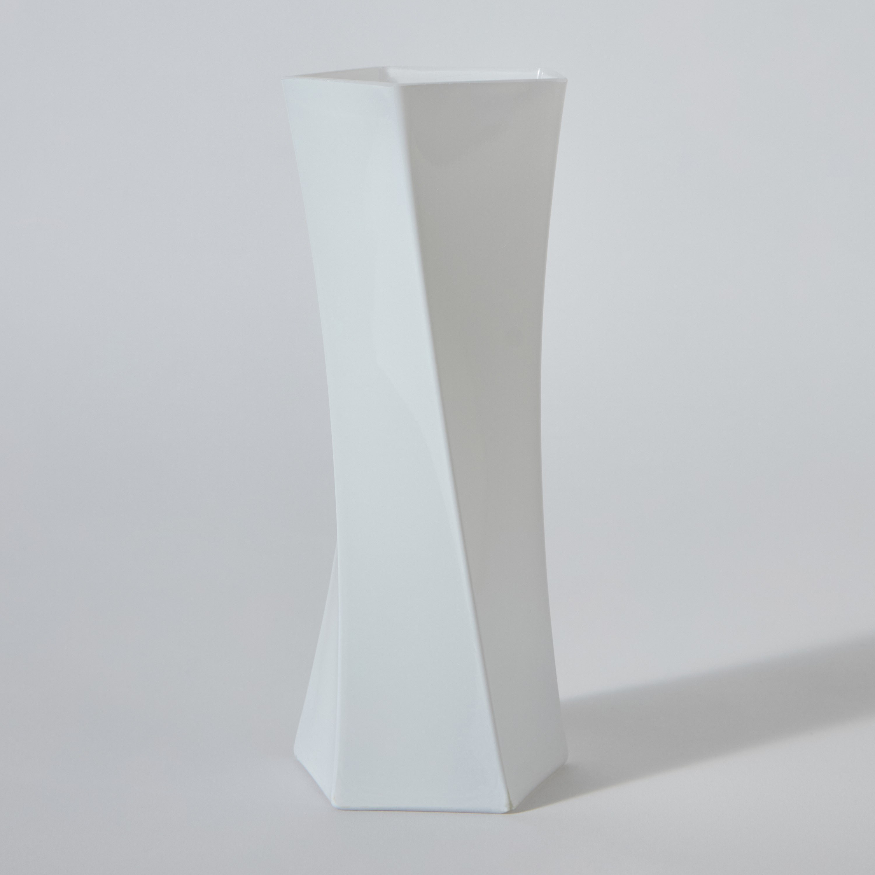 Lemont Geometric Amber Vase - 9x9x23 cm-hbxhomeware-hbxdecorandfurnishings-image-5