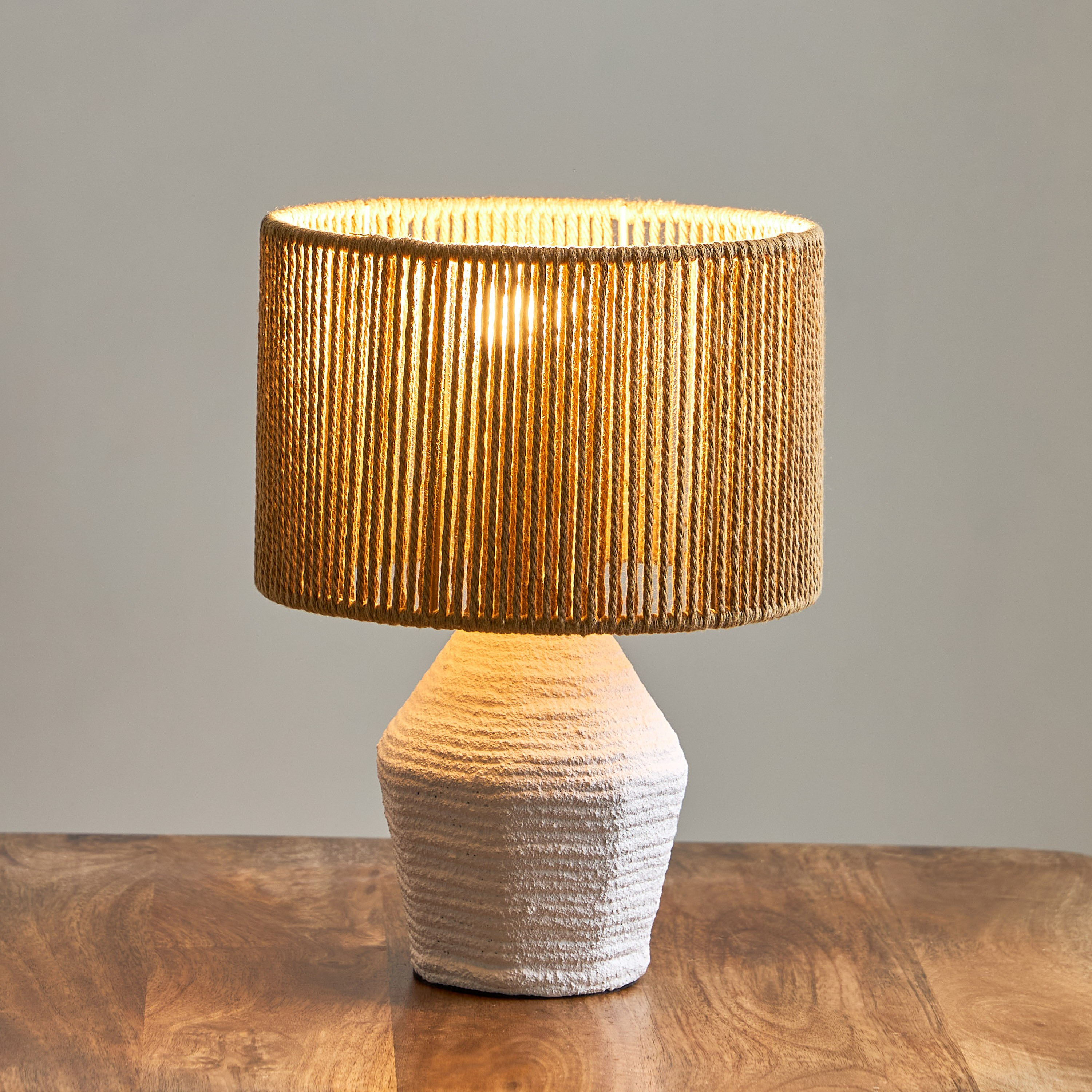 مصباح طاولة إي27 ورق معجّن بغطاء حبال من كوليت - 20.5x20.5x27.5 سم-hbxbedroom-lighting-tablelamps-image-2