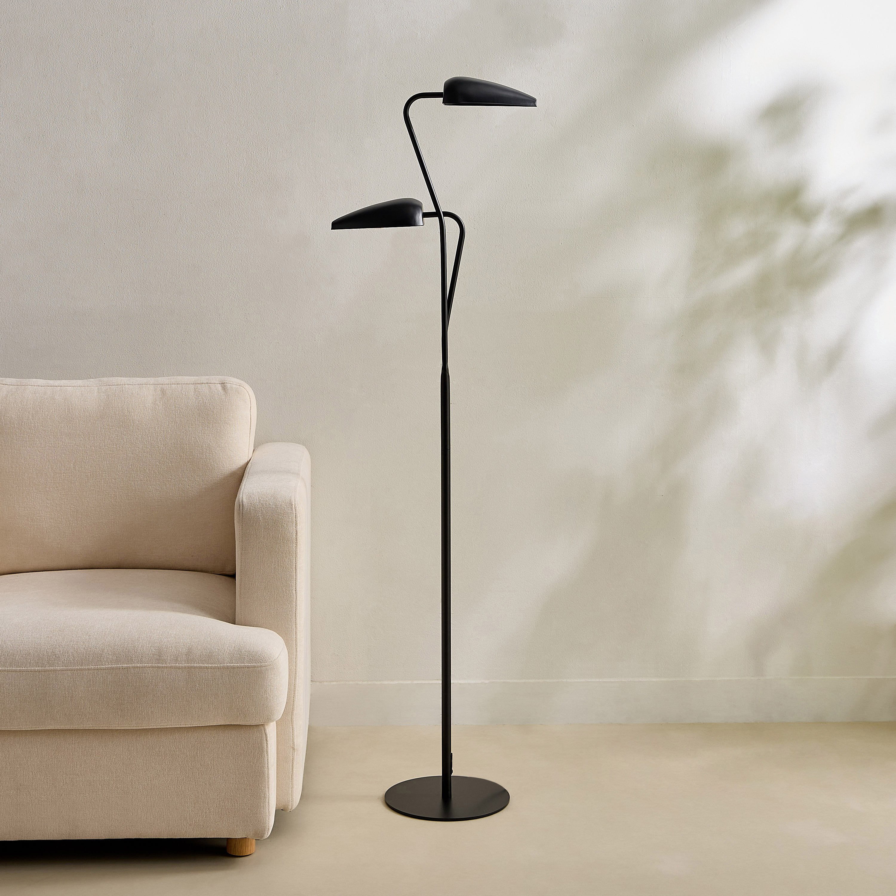 مصباح أرضي معدني مزود بلمبتين من كوليت - 40.5x25x142 سم-hbxhomeware-hbxlivingroom-image-1
