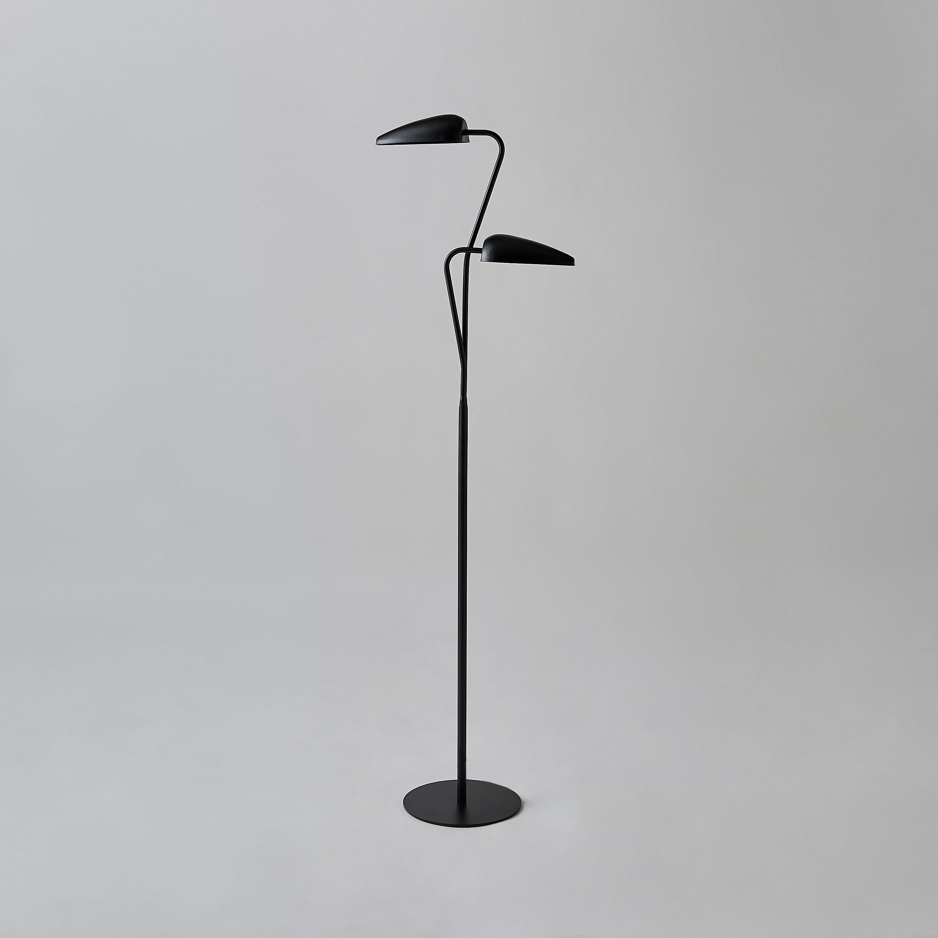 مصباح أرضي معدني مزود بلمبتين من كوليت - 40.5x25x142 سم-hbxhomeware-hbxlivingroom-image-7
