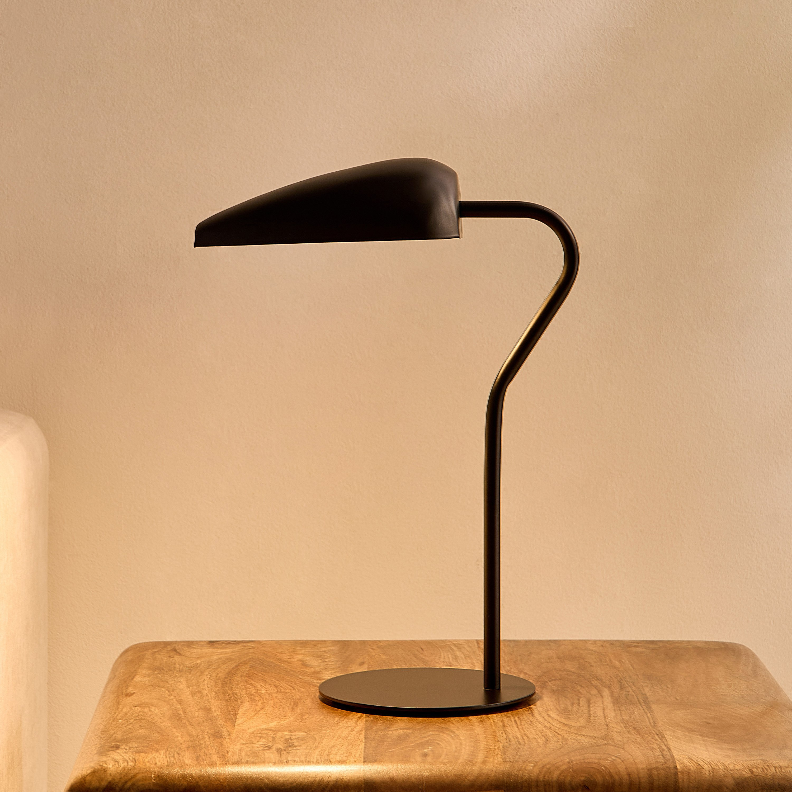 Collett Metal Table Lamp - 26.5x15x36 cm-hbxbedroom-lighting-tablelamps-image-2
