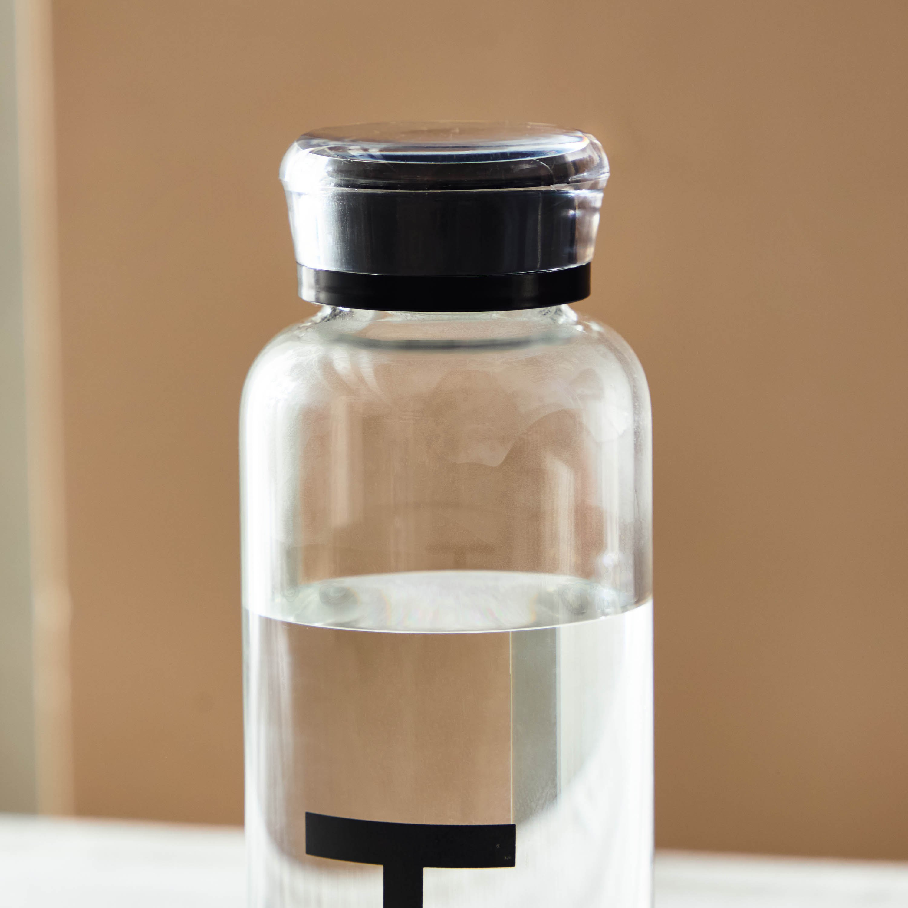 Orchid Borosilicate Glass Bottle - 500 ml-hbxhomeware-hbxkitchen-image-3