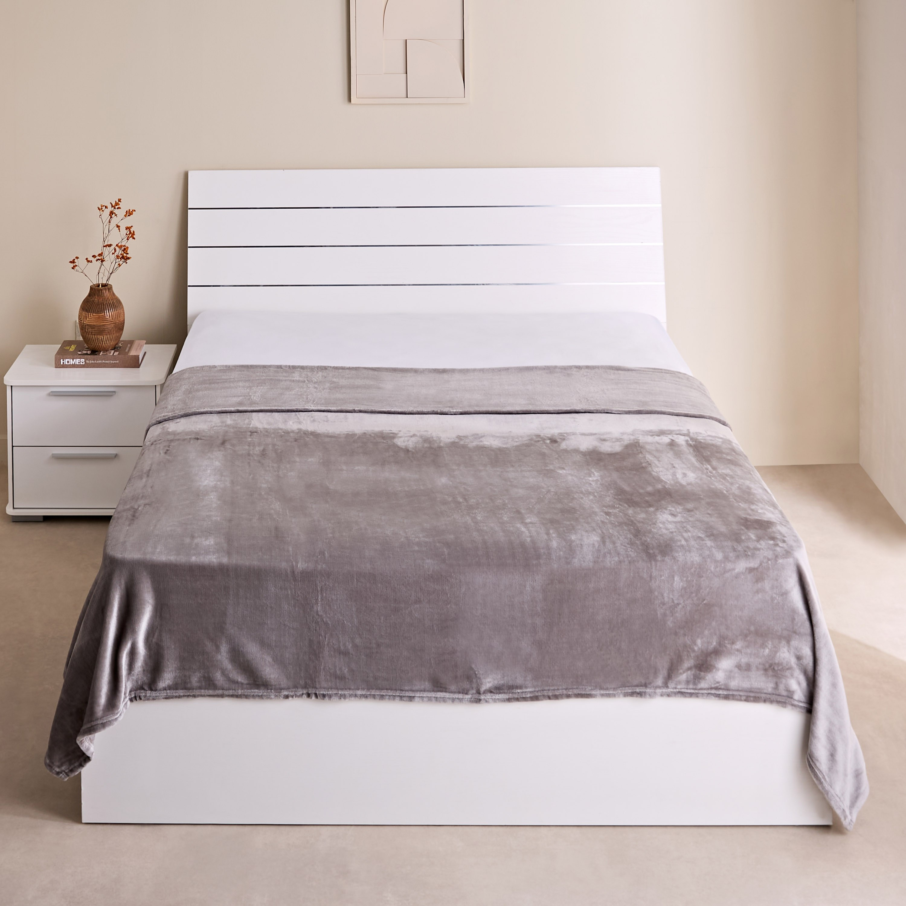 بطانية كوين فلانيل سادة من نوفا - 200x220 سم-hbxhomeware-hbxbedroom-image-2