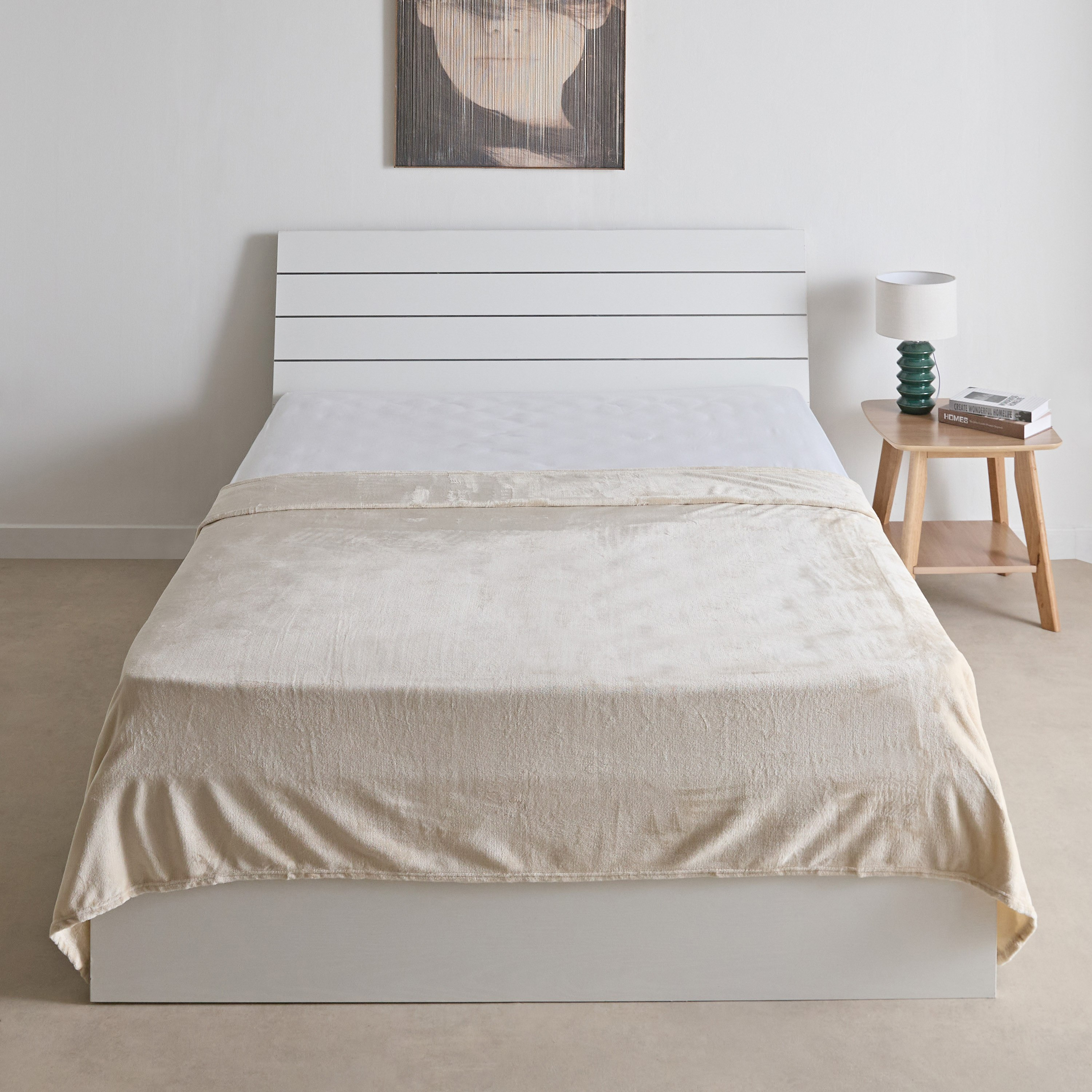 Nova Solid Flannel Queen Blanket - 200x220 cm-hbxhomeware-hbxbedroom-image-2