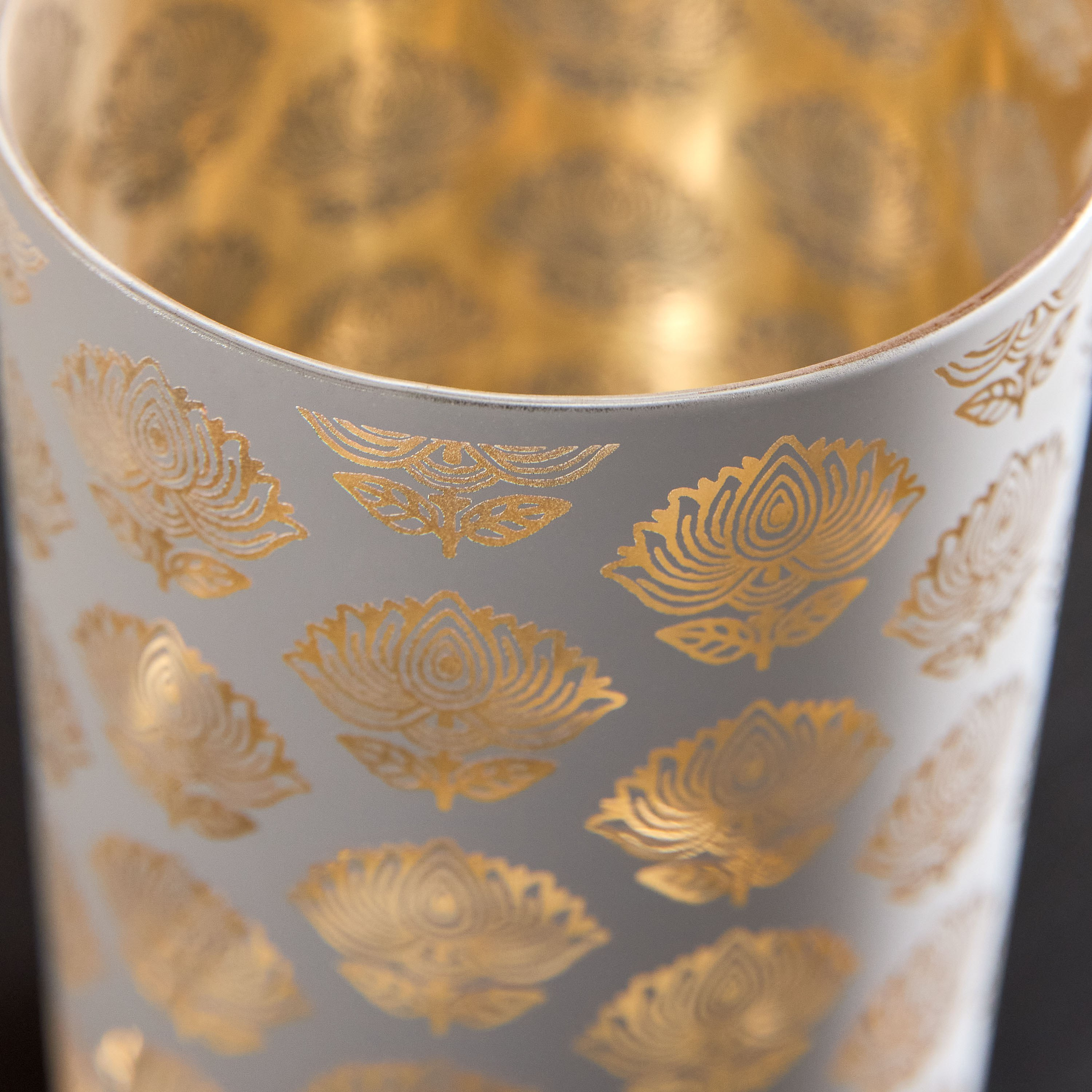 حامل شموع صغيرة زجاج من آشير - 9x9x17.5 سم-hbxlivingroom-decorandaccessories-candleholders-image-3