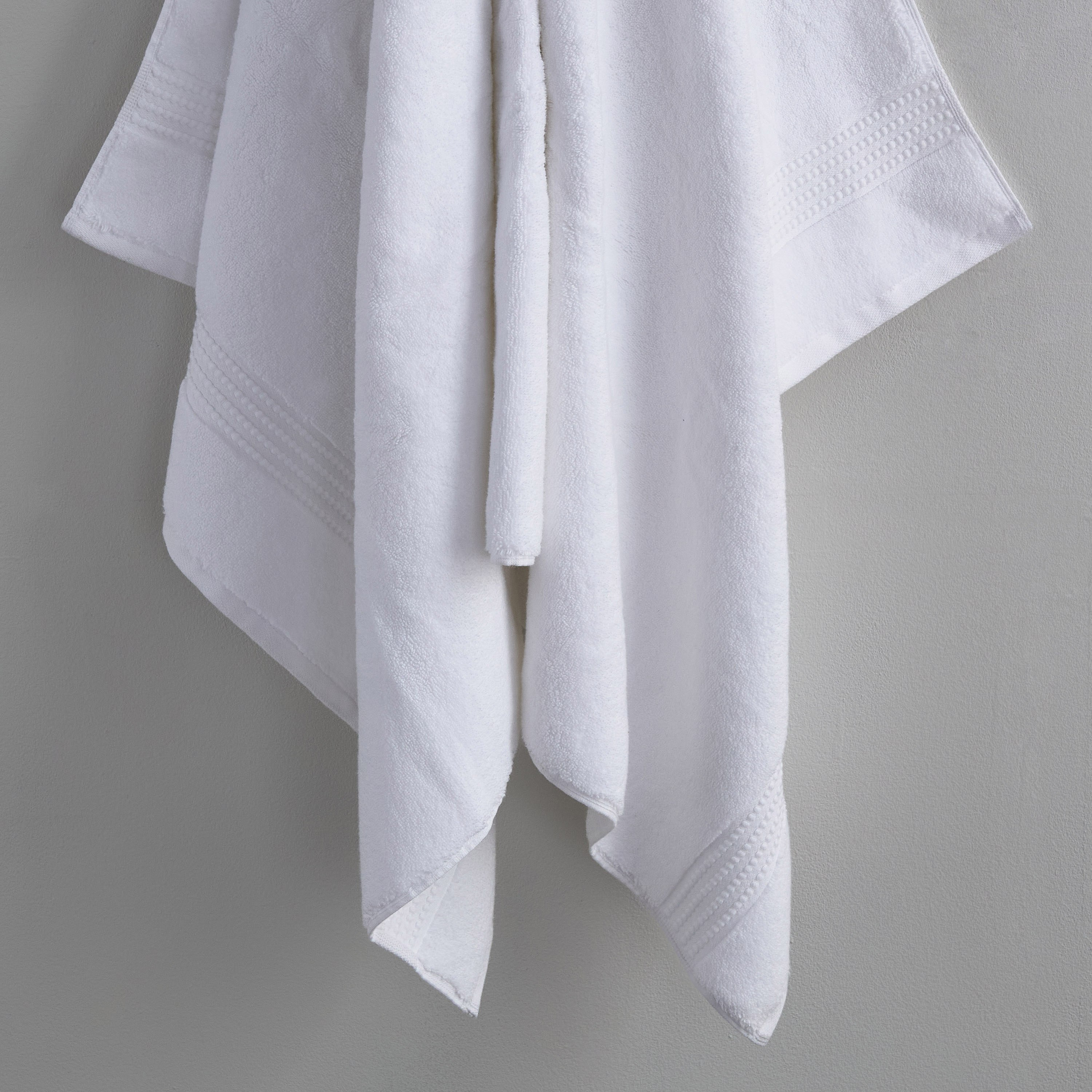 Cloud Soft Serene Zero Twist Bath Sheet - 90x150 cm-hbxbathroom-bathroomtextiles-image-3