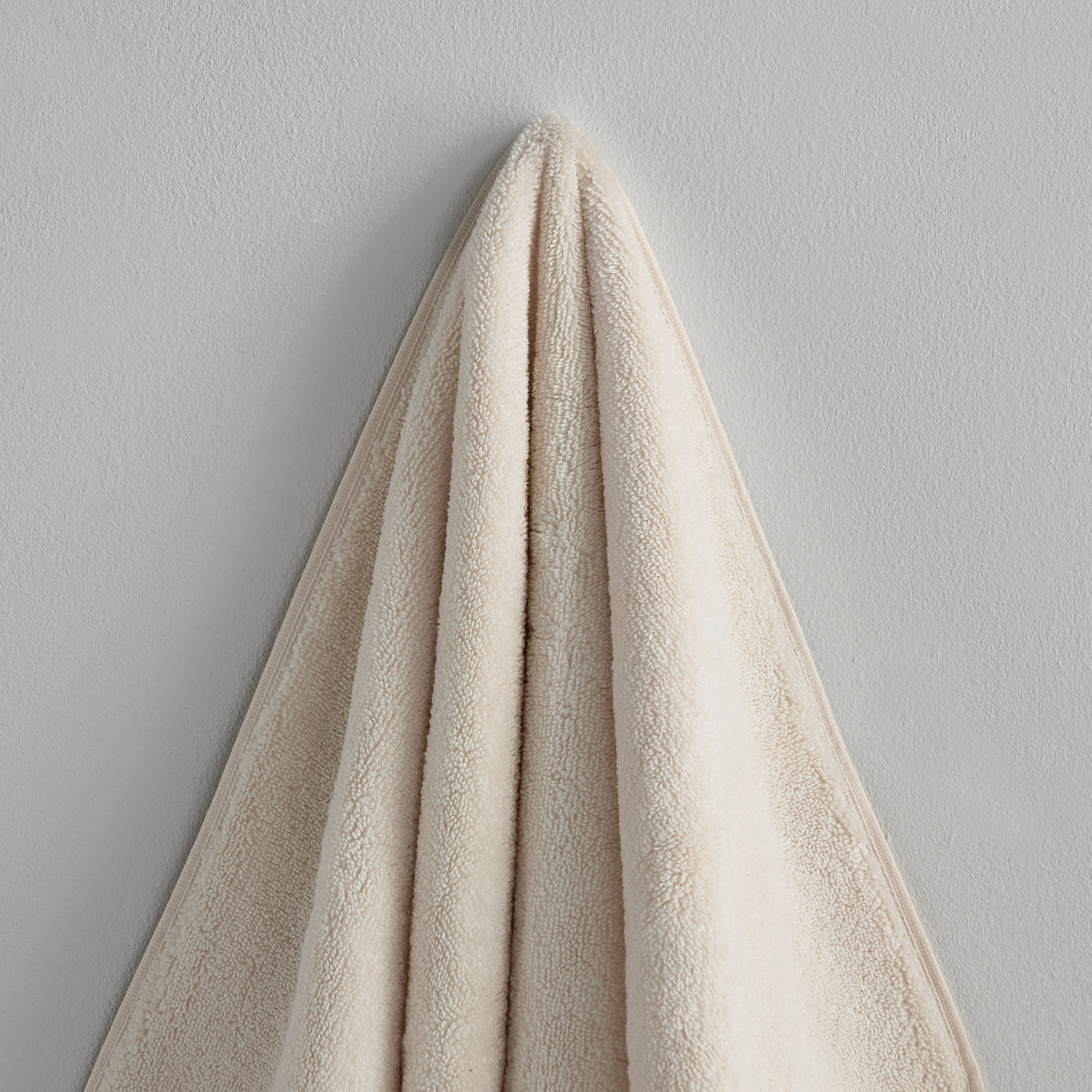Cloud Soft Serene Zero Twist Hand Towel - 50x90 cm-hbxbathroom-bathroomtextiles-image-2