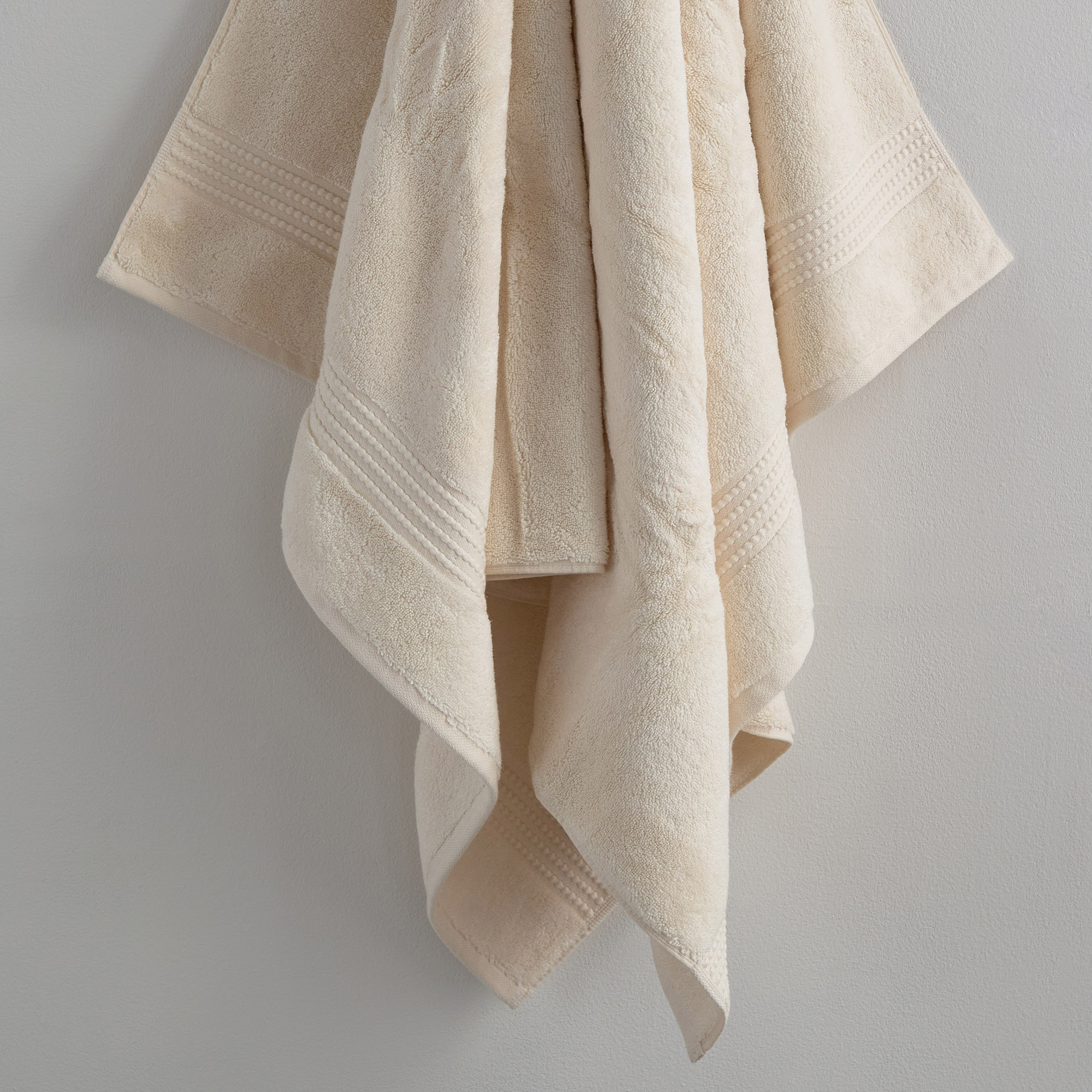 Cloud Soft Serene Zero Twist Bath Sheet - 90x150 cm-hbxbathroom-bathroomtextiles-image-3