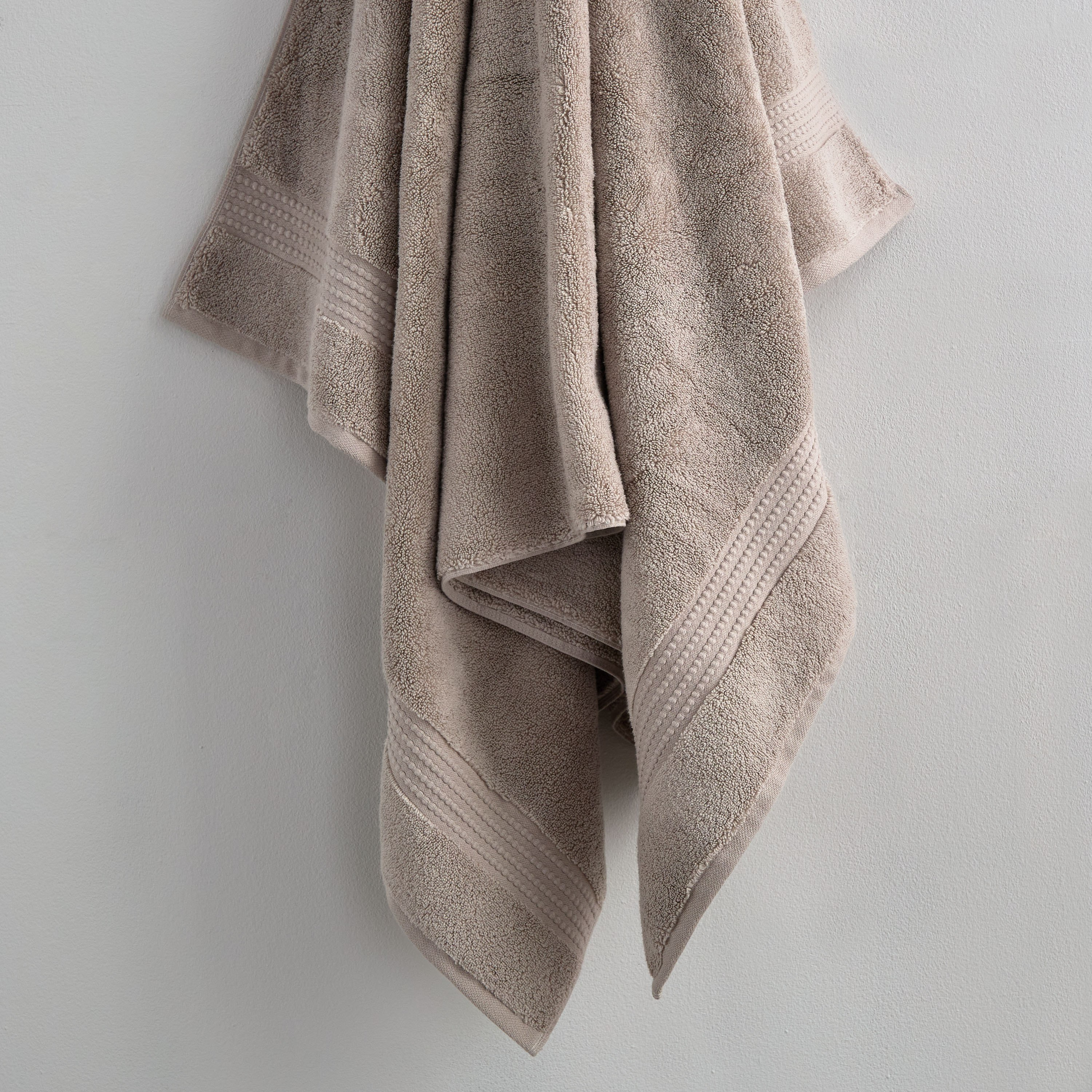 Cloud Soft Serene Zero Twist Bath Sheet - 90x150 cm-hbxbathroom-bathroomtextiles-image-3