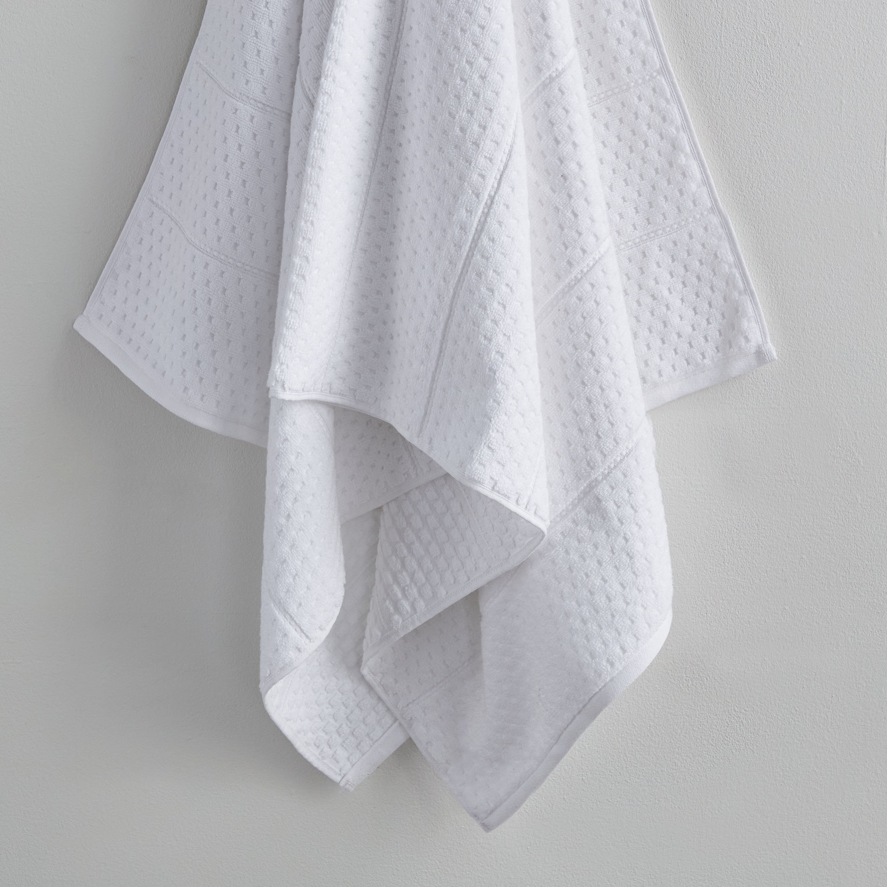 منشفة حمام بارزة الملمس خالية من الالتواءات من كلاود سوفت - 70×140 سم-hbxbathroom-bathroomtextiles-image-3