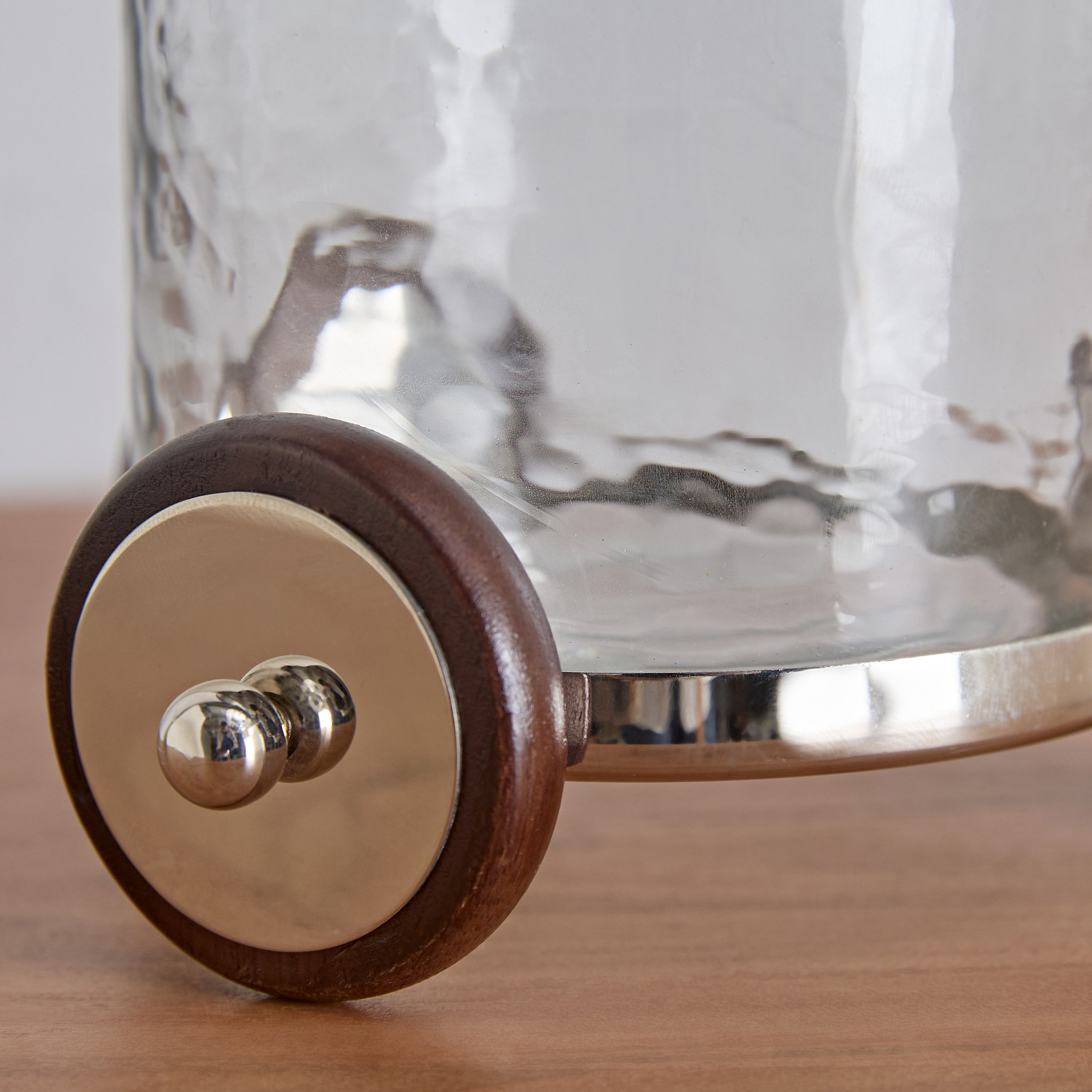 حامل شموع صغيرة فانوس زجاج مع قاعدة بعجلات من أورا - 15x15x19 سم-hbxlivingroom-decorandaccessories-candleholders-image-4