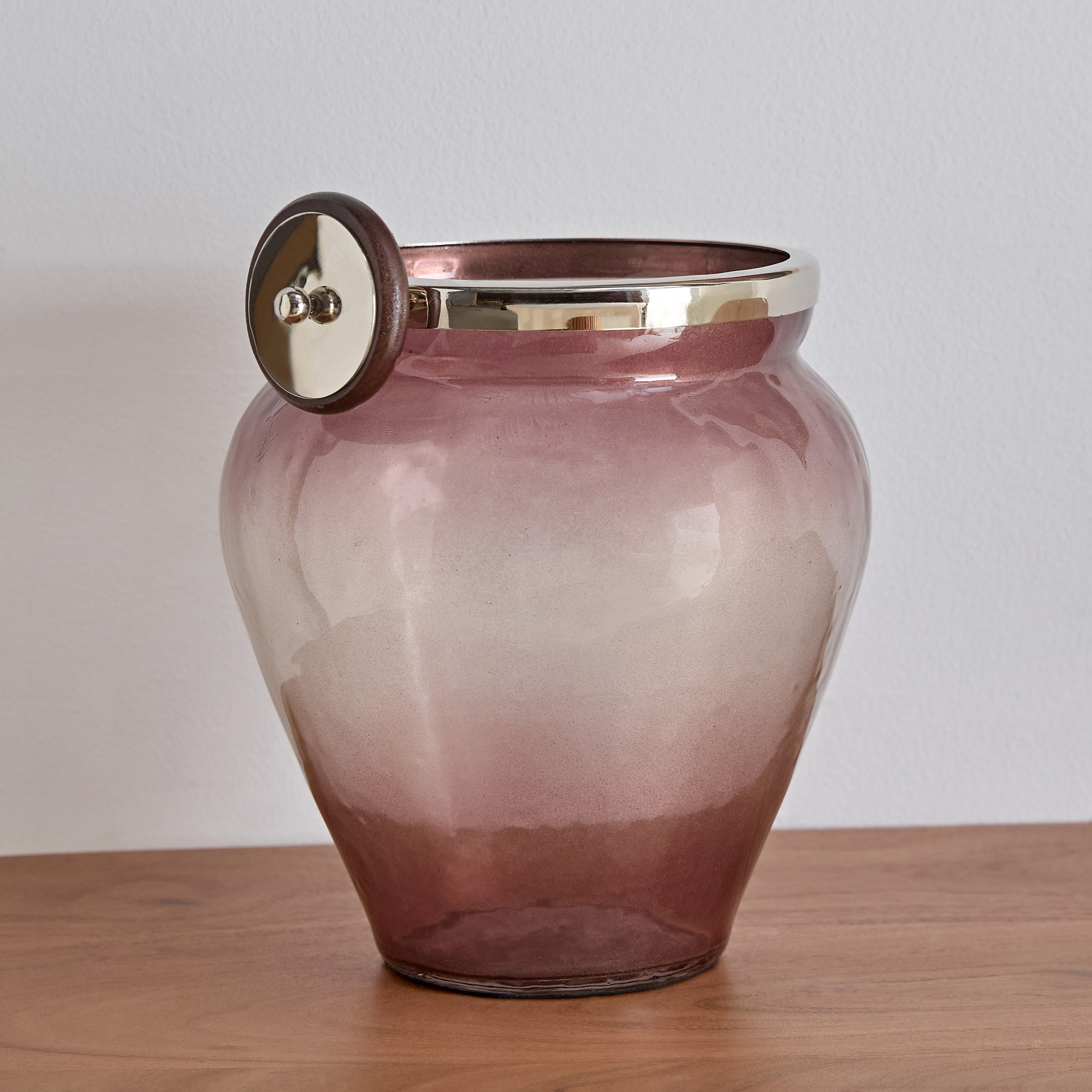 مزهرية زجاجية معتمة بحافة معدنية من أورا - 19x19x22 سم-hbxbedroom-decorandaccessories-vases-image-1