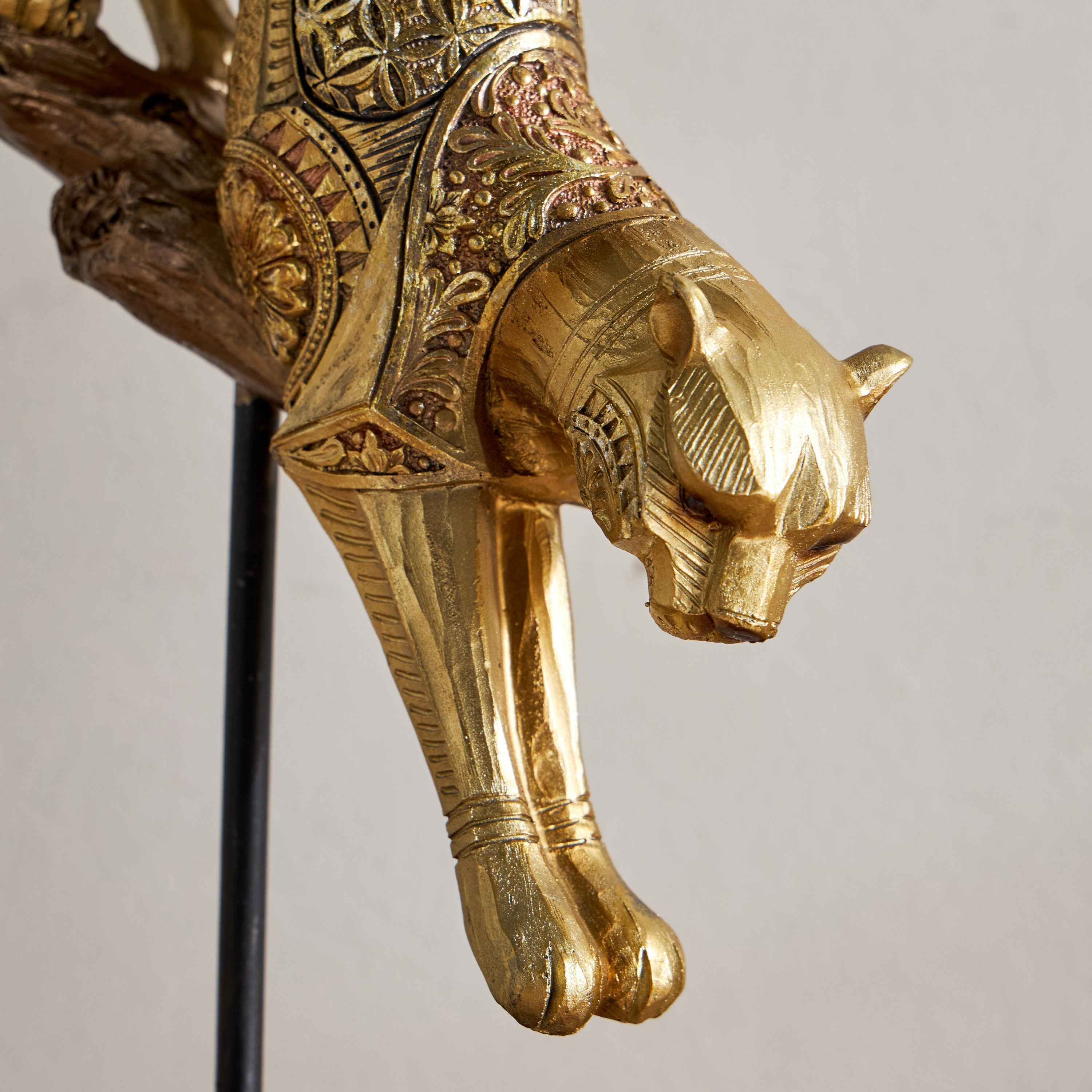تمثال بوليريسين بتصميم فهد متسلق من مارسيل - 19.5x8x35 سم-hbxhomeware-homedecor-figurinesandornaments-image-3