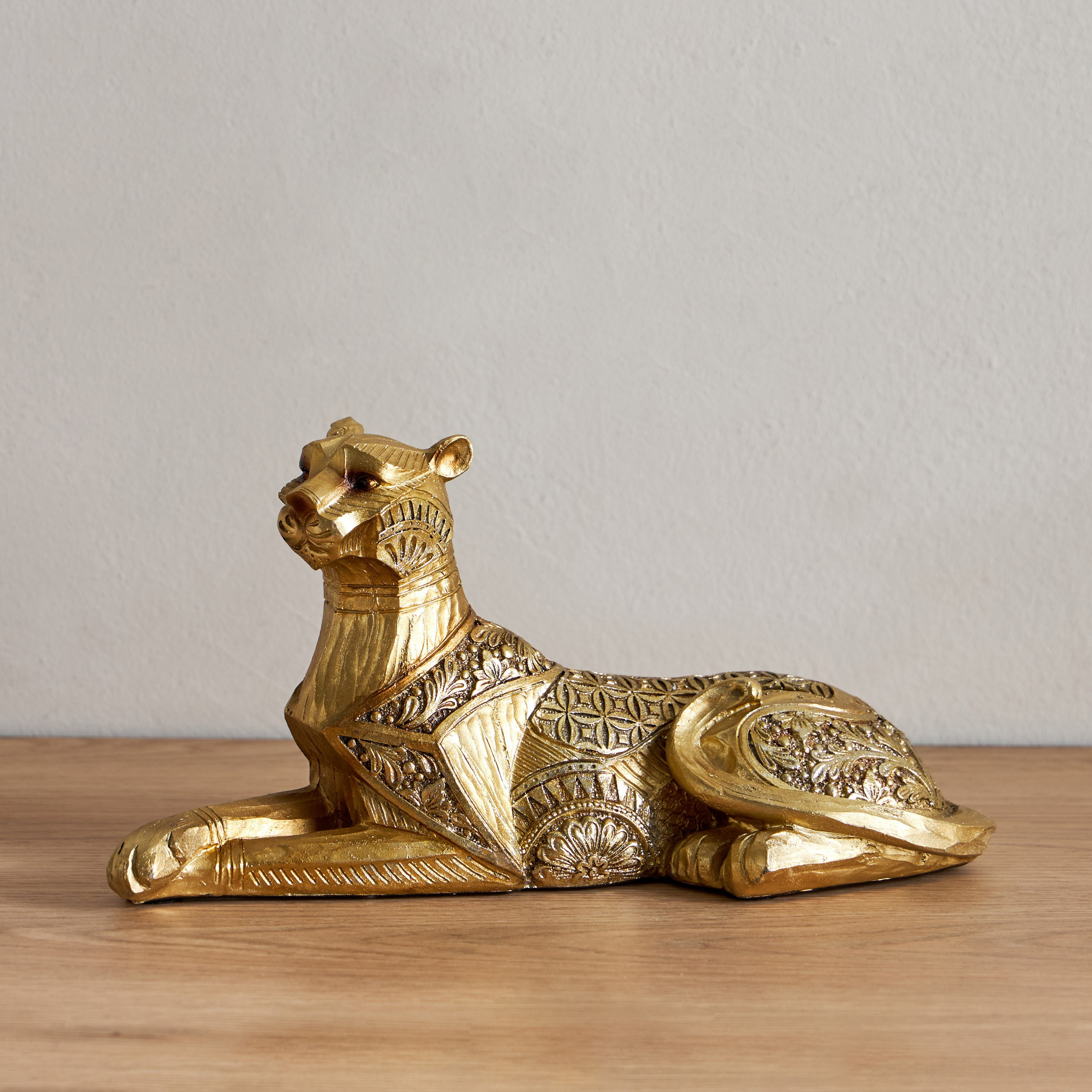 Marcel Polyresin Sitting Leopard with Detailing - 25x9x12.5 cm-hbxhomeware-homedecor-figurinesandornaments-image-1