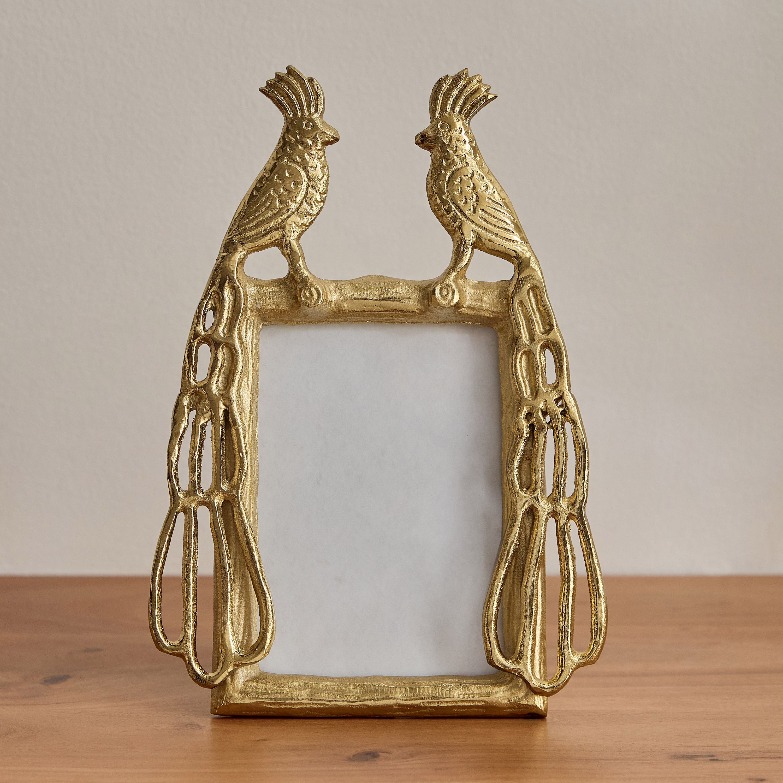 برواز صور ألومنيوم بتصميم طاووس من بوبين - 29x22x2 سم-hbxbedroom-decorandaccessories-photoframes-image-2