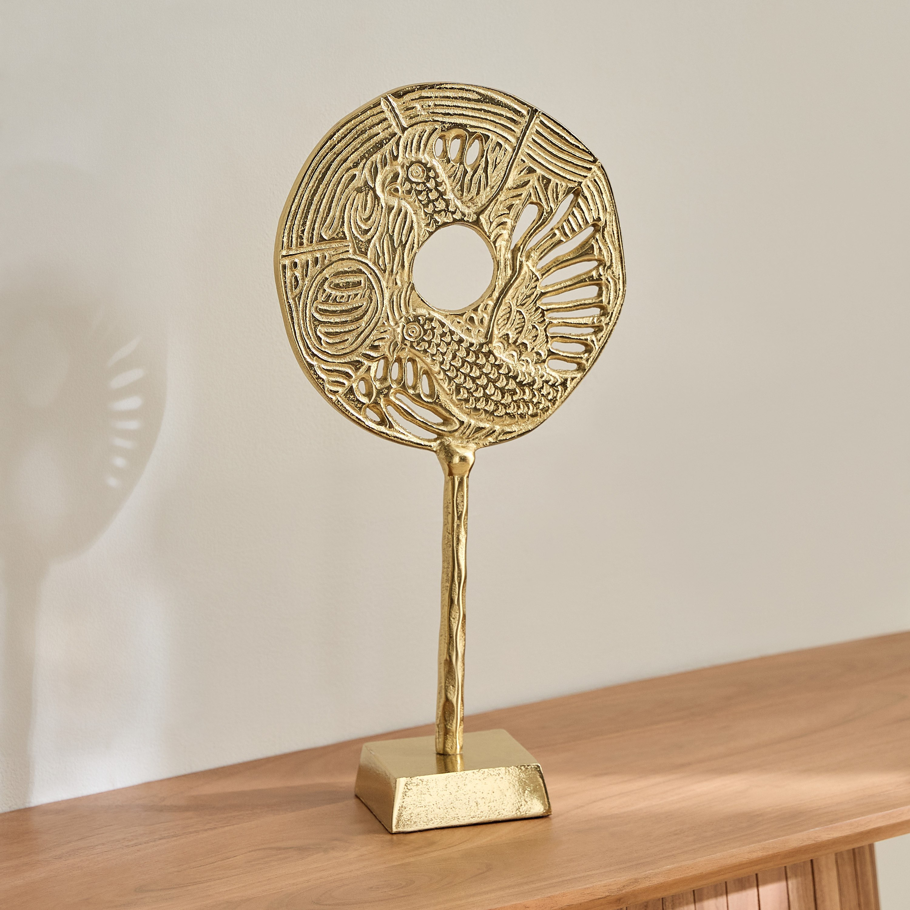 ديكور طاولة ألومنيوم طاوس بتفاصيل مفرغة من بوبين - 24x10x46 سم-hbxhomeware-homedecor-figurinesandornaments-image-2