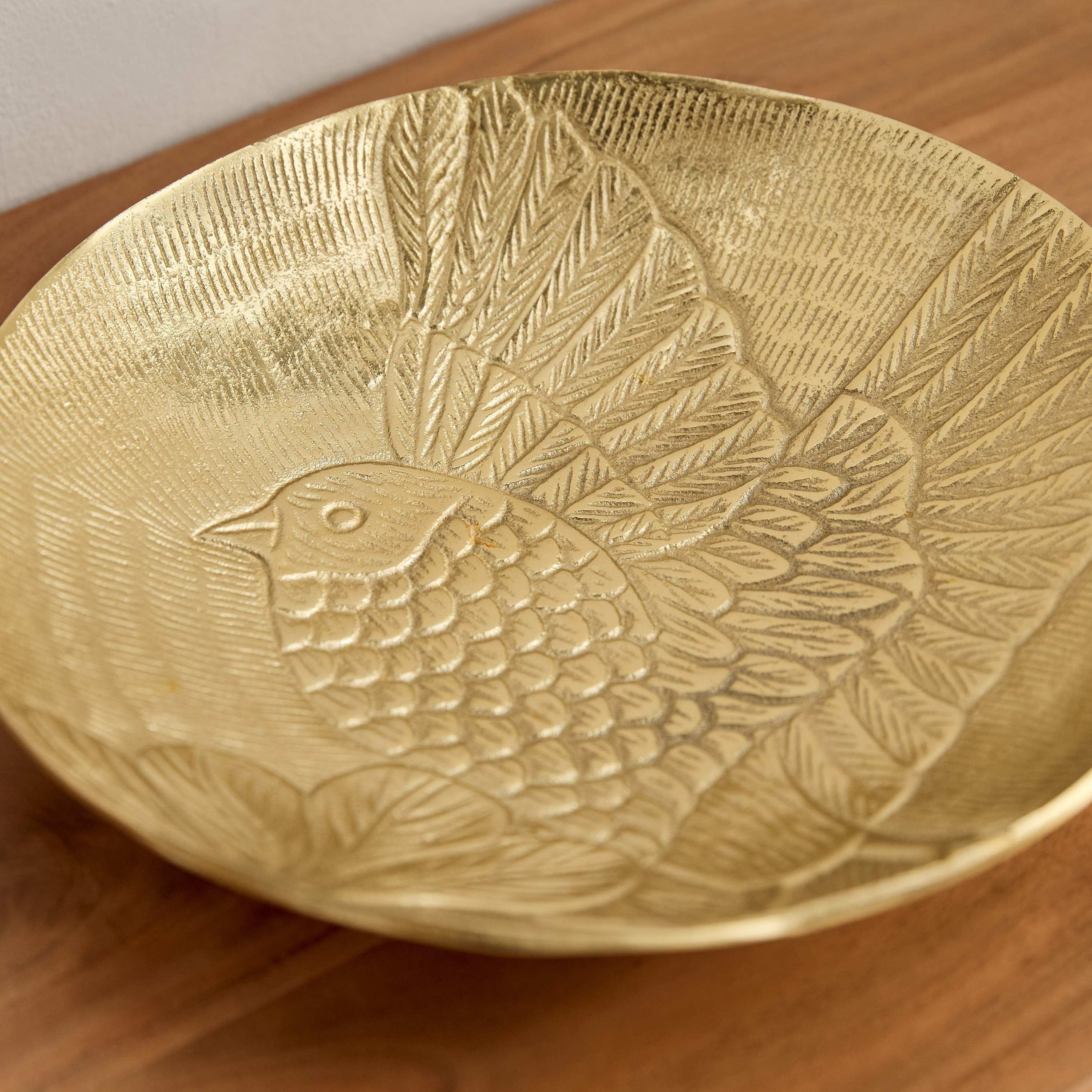 Popin Aluminium Etched Round Tray - 30x30x5 cm-hbxhomeware-hbxdecorandfurnishings-image-3