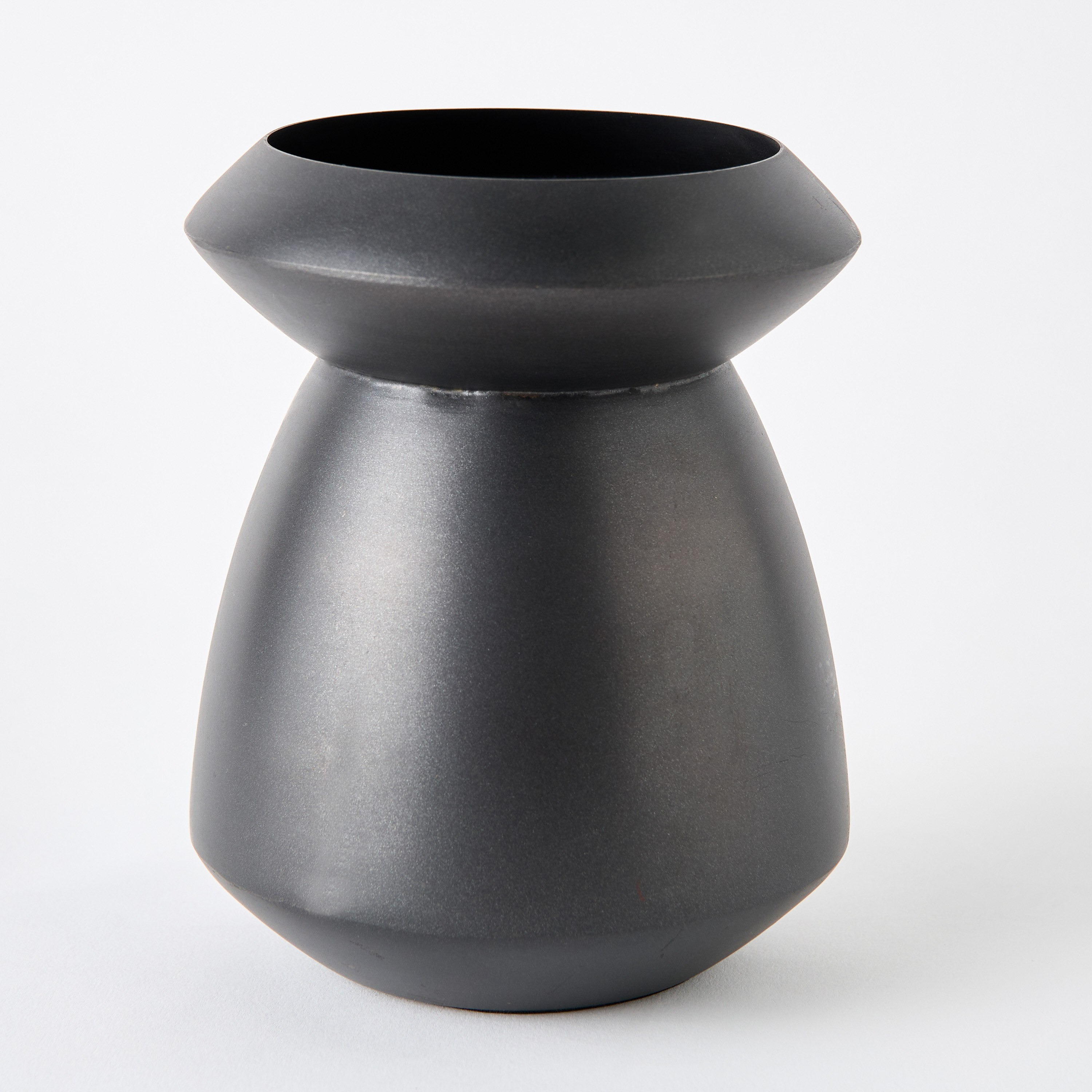 Orbet Aluminum Vase - 13x13x17 cm-hbxbedroom-decorandaccessories-vases-image-5