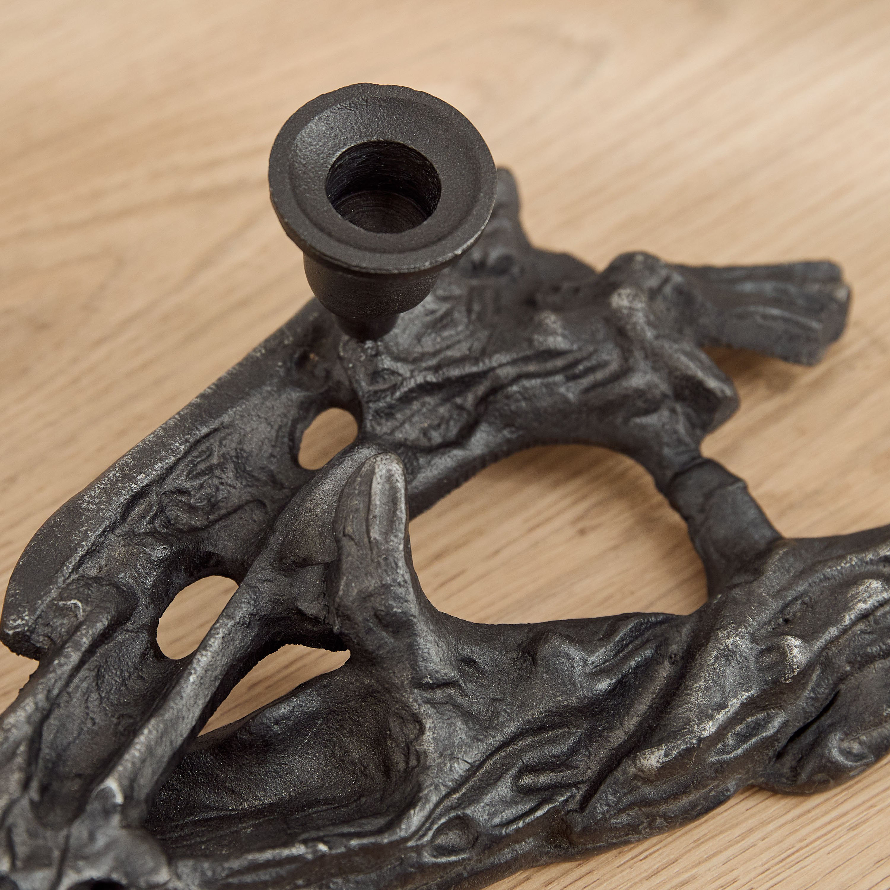 Orbet Aluminium Swirl Candleholder - 36x16x11 cm-PROMO_HB_AE_B2G2_011025-image-4