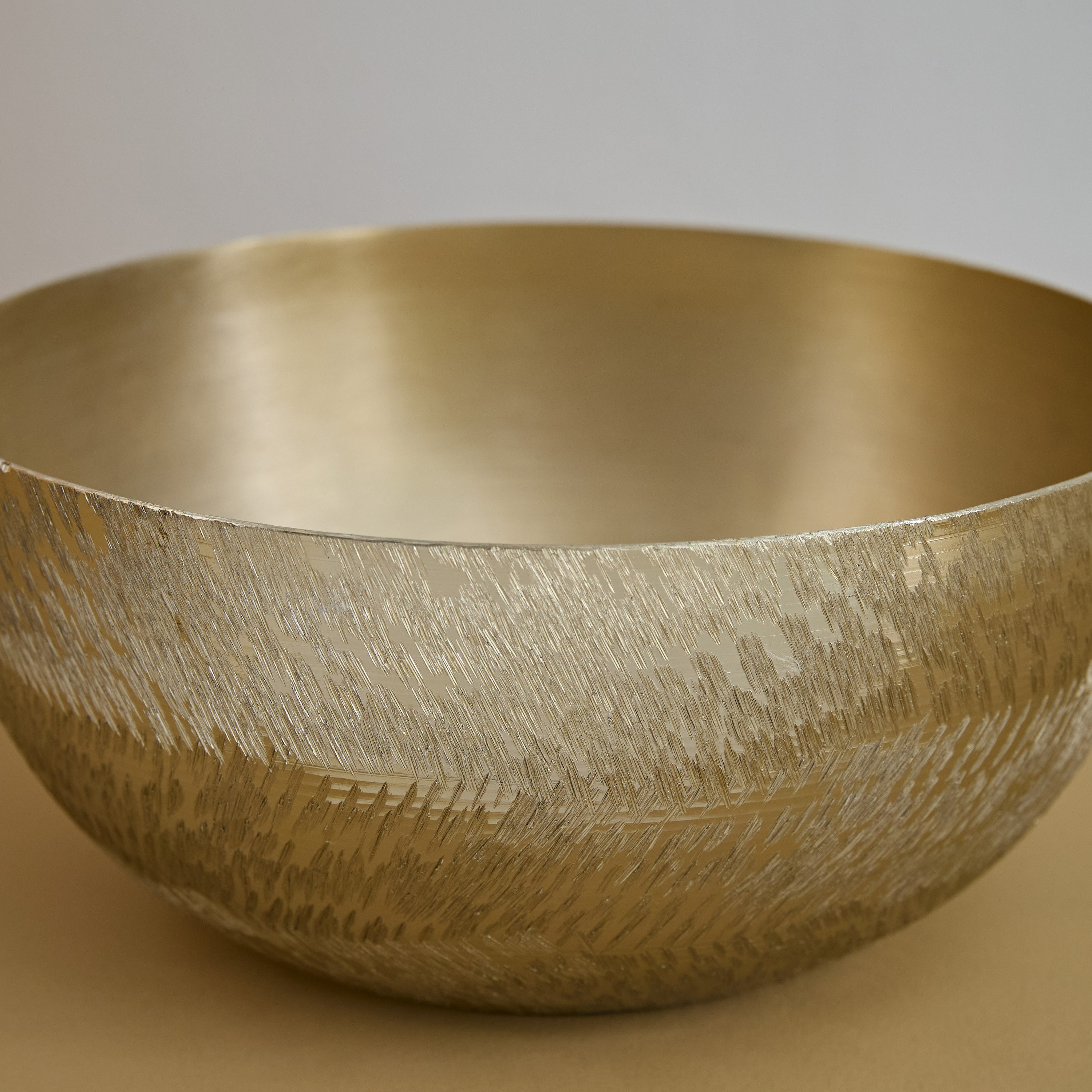 Catlyn Textured Aluminium Decorative Bowl - 25x25x14 cm-hbxdecorandfurnishings-homeaccessories-bowls-image-3