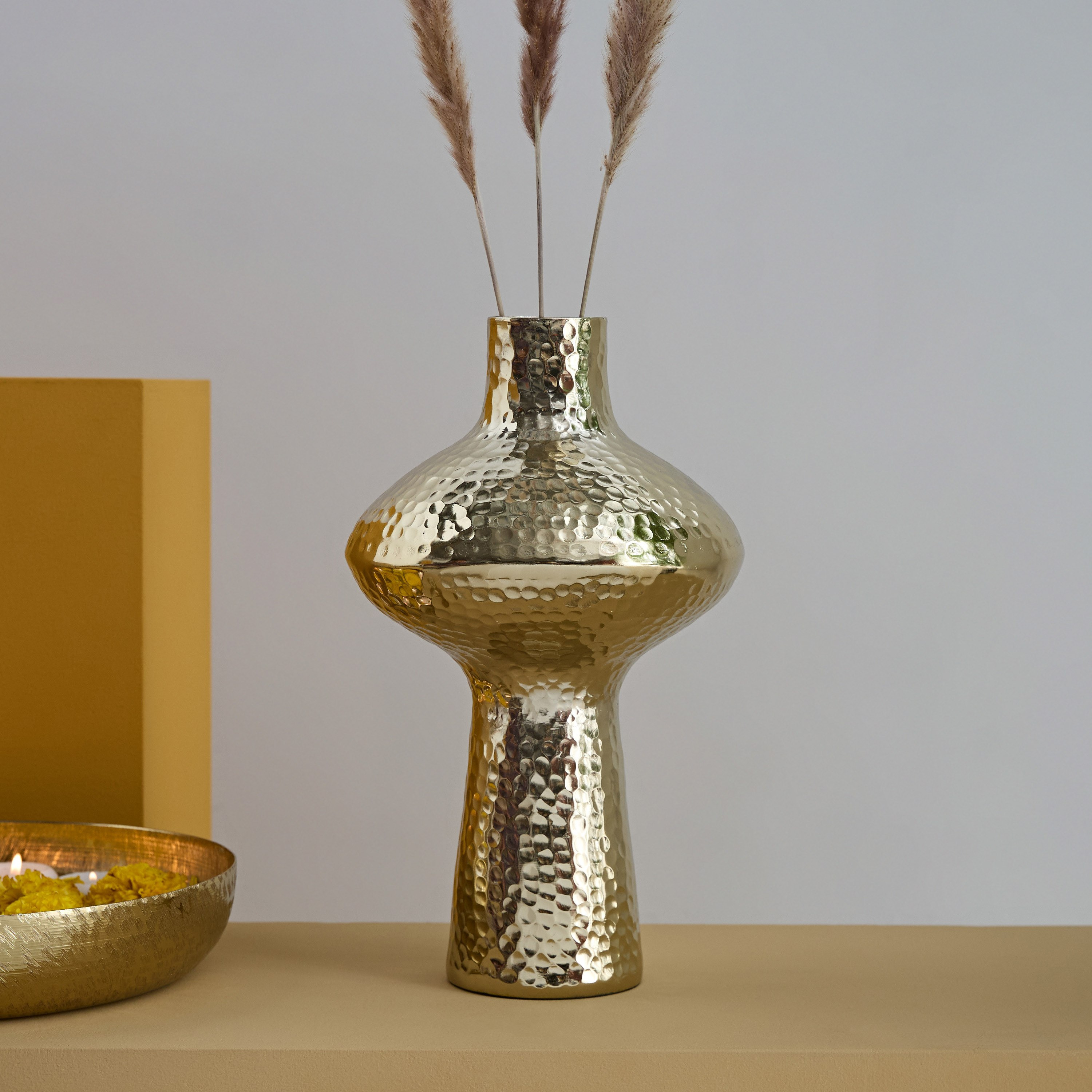 Catlyn Aluminium Hammered Vase - 17x17x32 cm-PROMO_HB_AE_B2G2_011025-image-1
