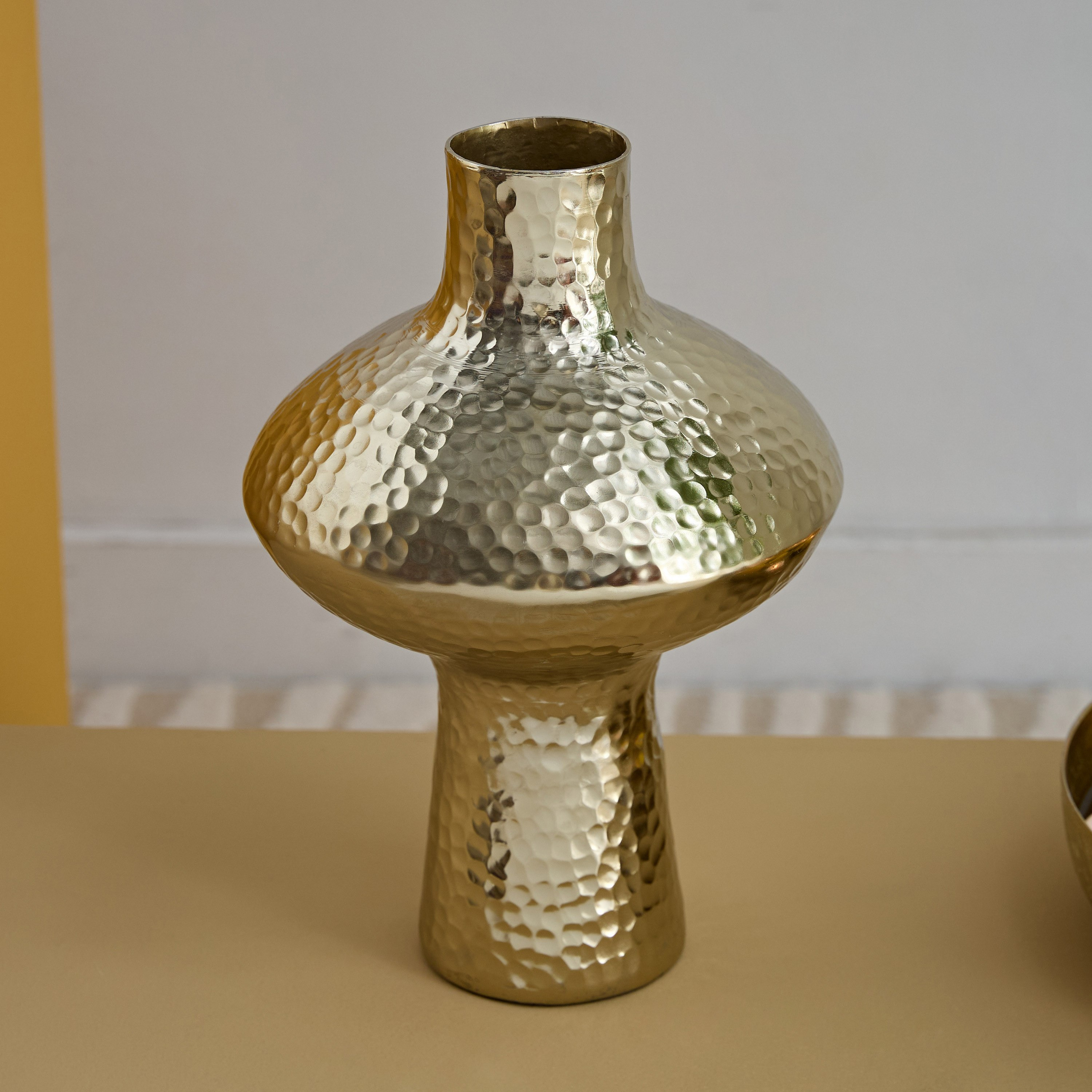 Catlyn Aluminium Hammered Vase - 17x17x28 cm-PROMO_HB_AE_B2G2_011025-image-2
