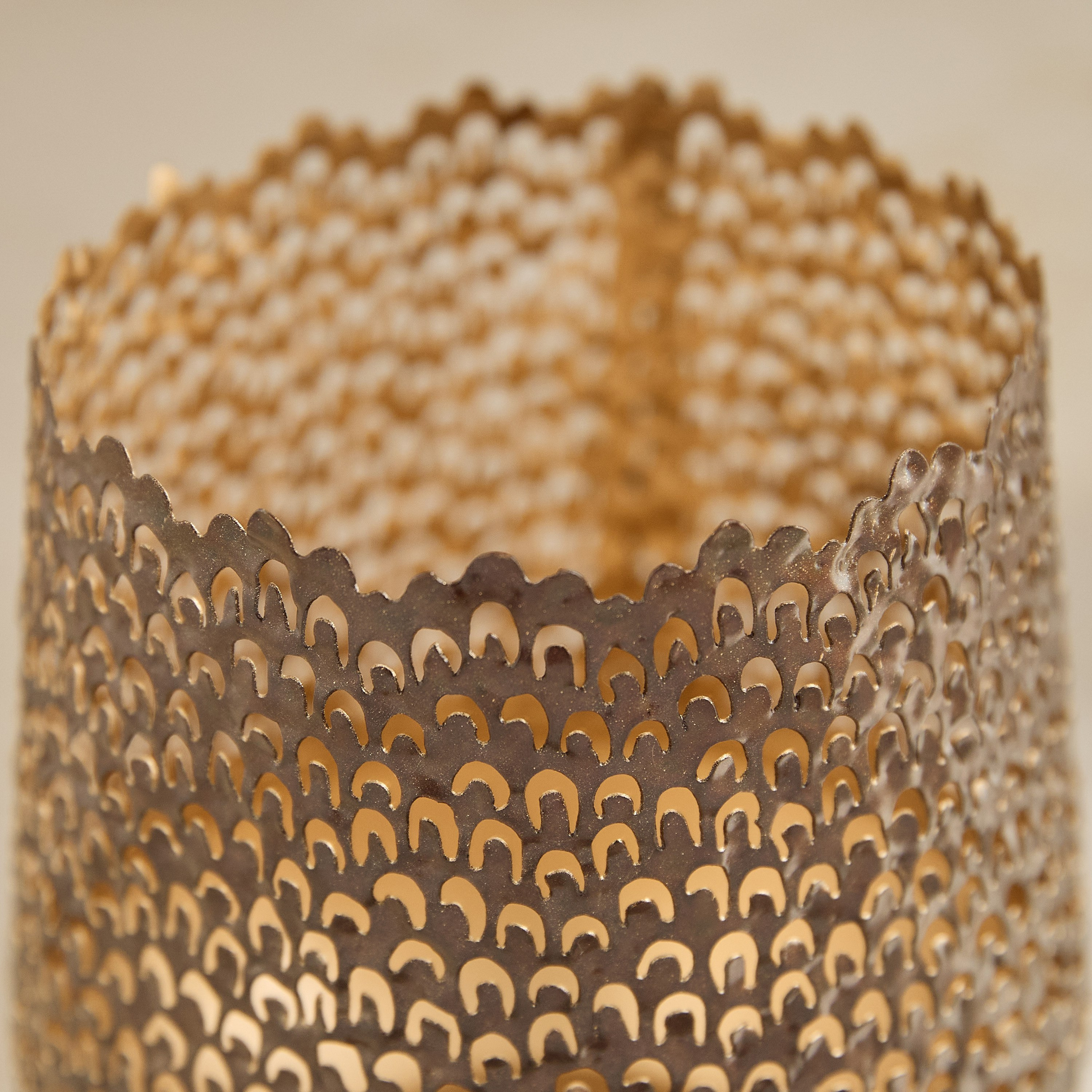 Corlie Metal Peacock Cutwork Votive Candleholder - 14x14x15 cm-PROMO_HB_AE_B2G2_011025-image-3