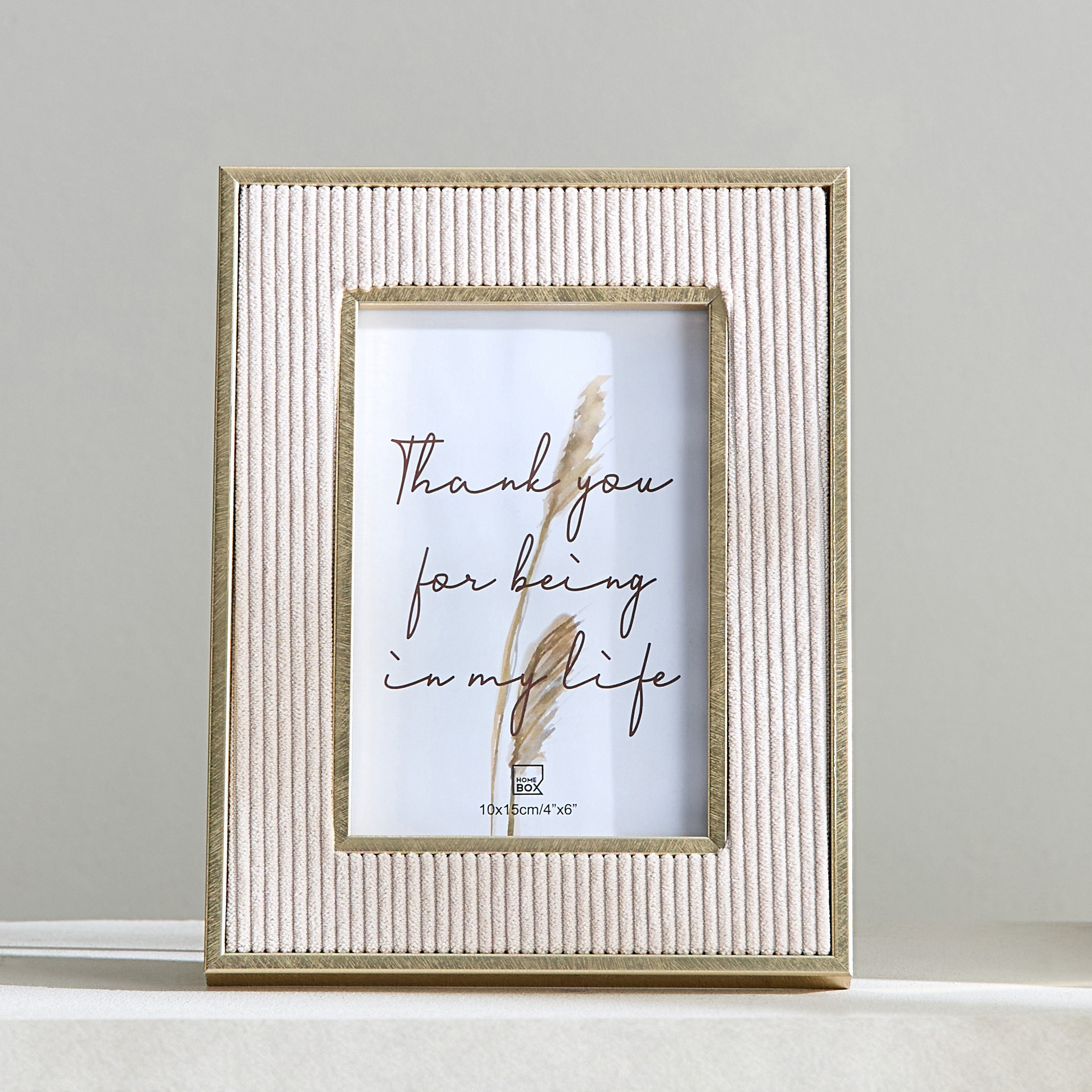 برواز صور مخملي 4x6 بوصة من أتريوم - 16x21x1.7 سم-hbxbedroom-decorandaccessories-photoframes-image-2