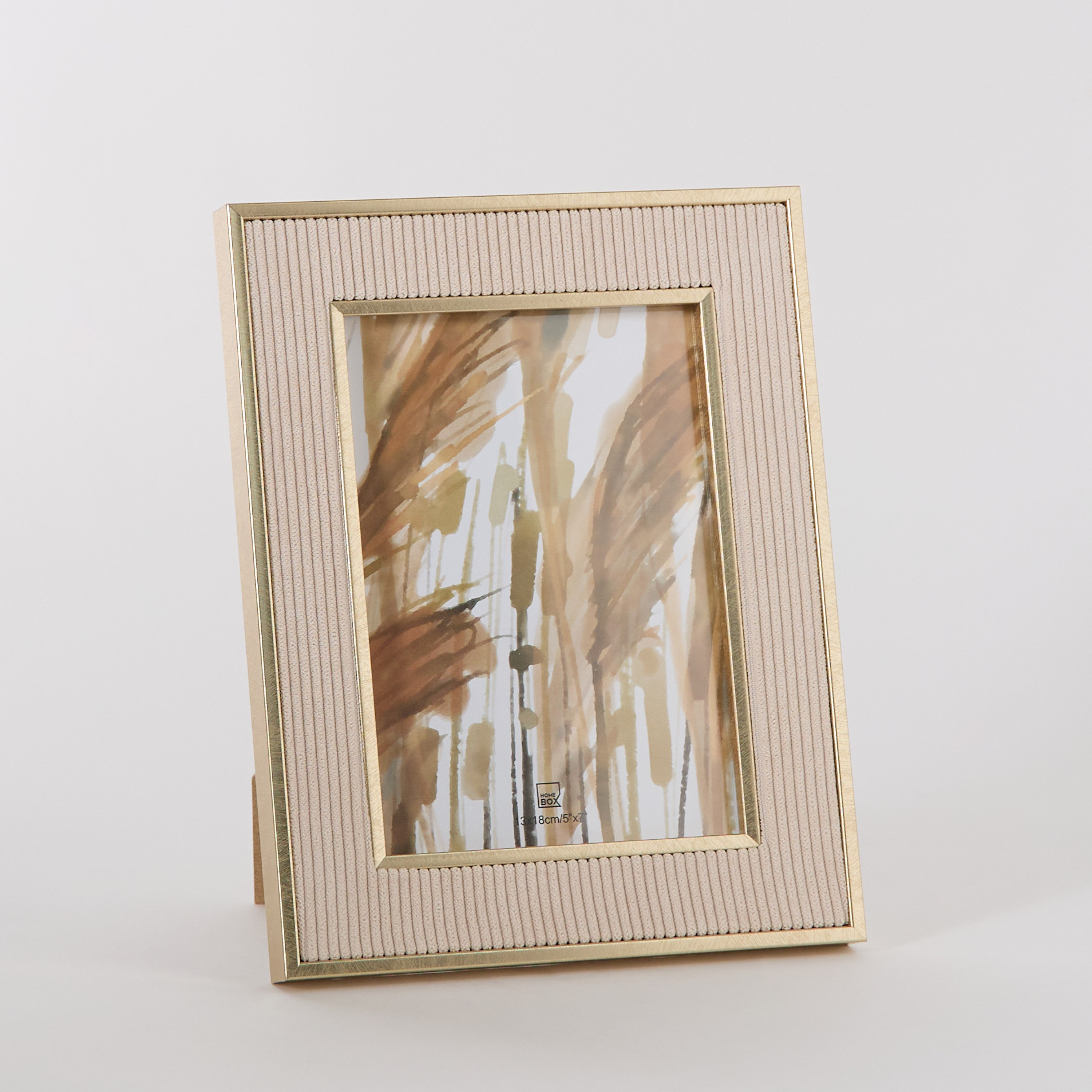 برواز صور 5x7 بوصة مع قطيفة من أتريوم - 19x24x1.7 سم-hbxbedroom-decorandaccessories-photoframes-image-5