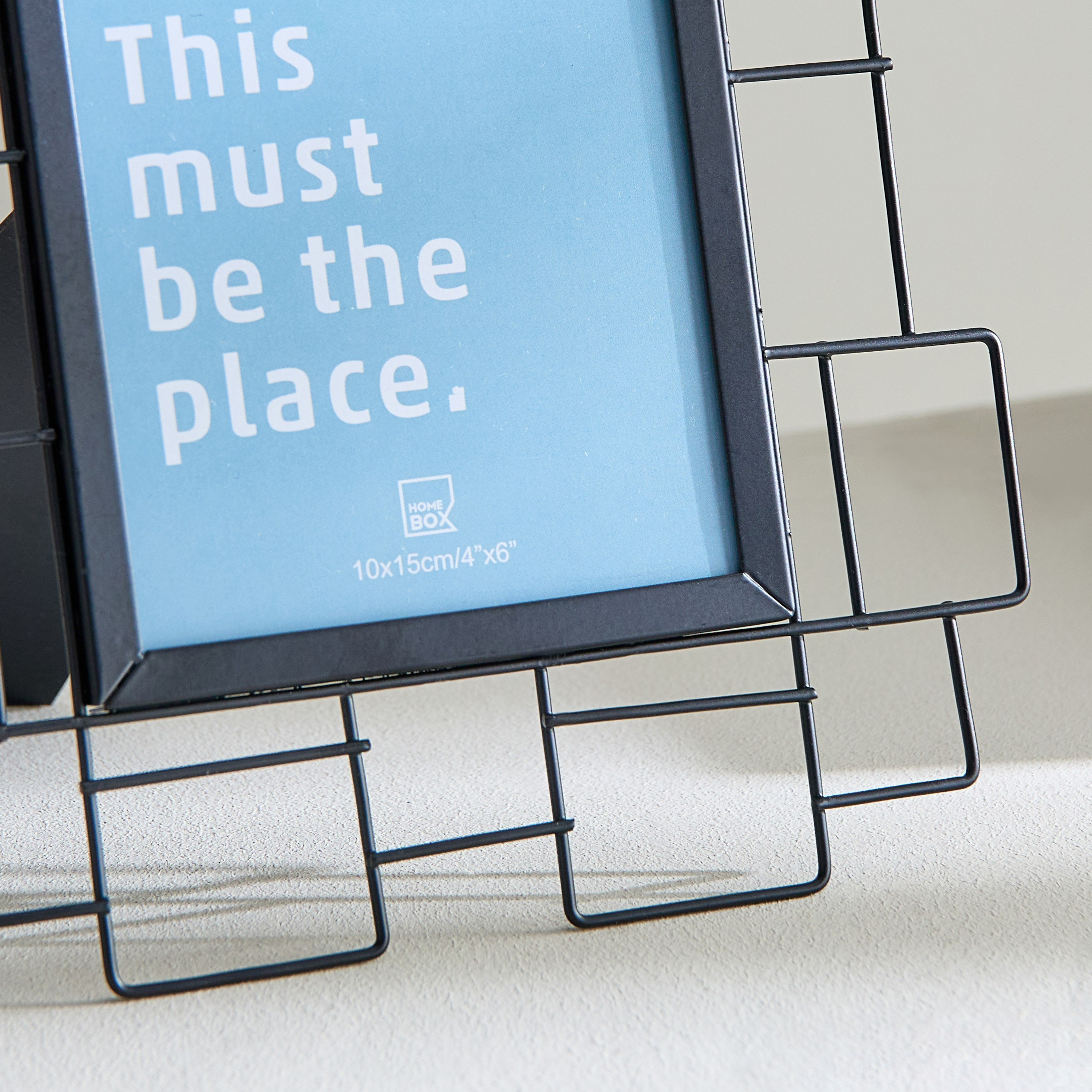 برواز معدني 4×6 بوصة من أتريوم - 18×23×1 سم-hbxbedroom-decorandaccessories-photoframes-image-4