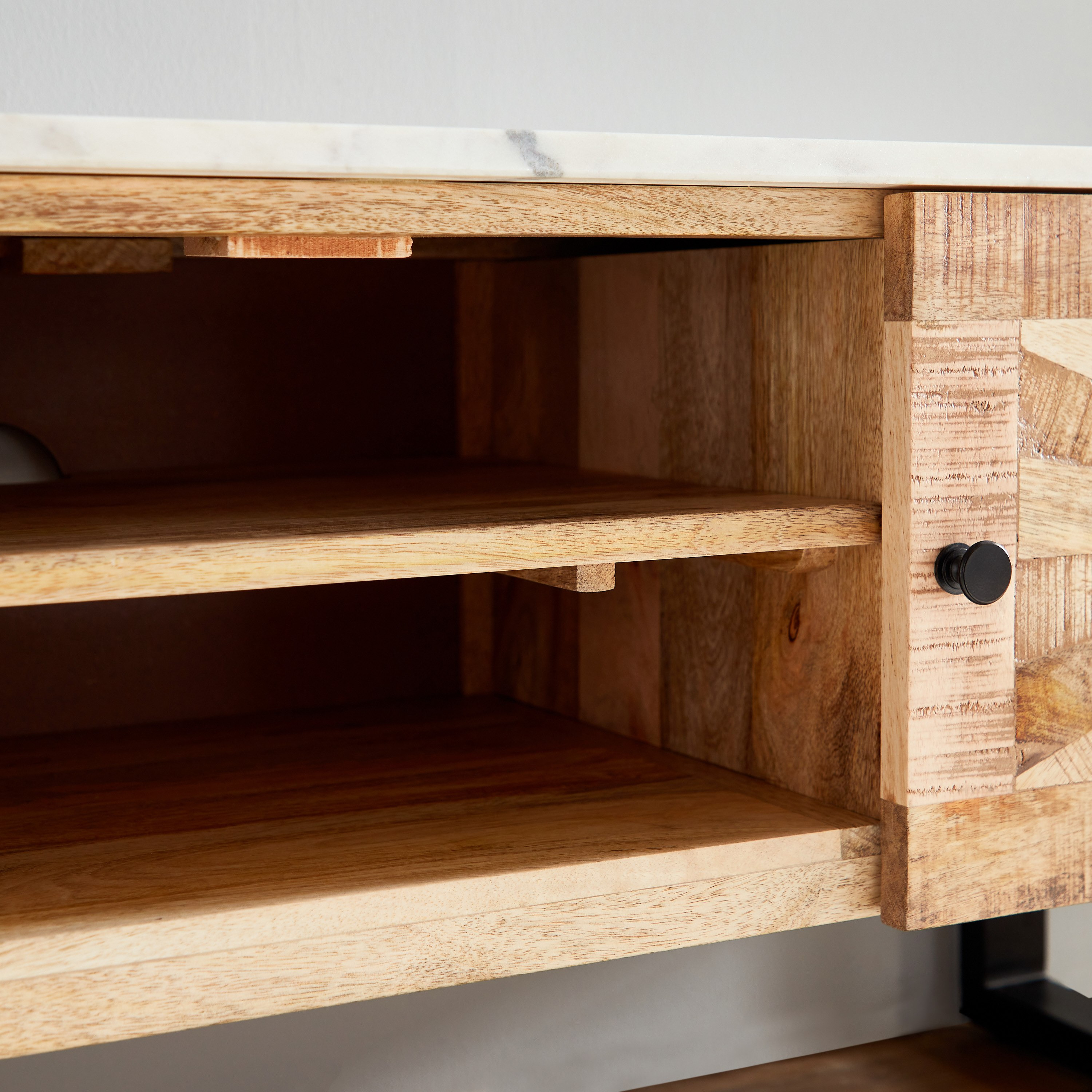 وحدة تلفزيون حتى 70 بوصة بسطح من الرخام الأصلي - فلوريا من فيندرا-hbxlivingroom-mediaunitsandstorage-tvunits-image-12