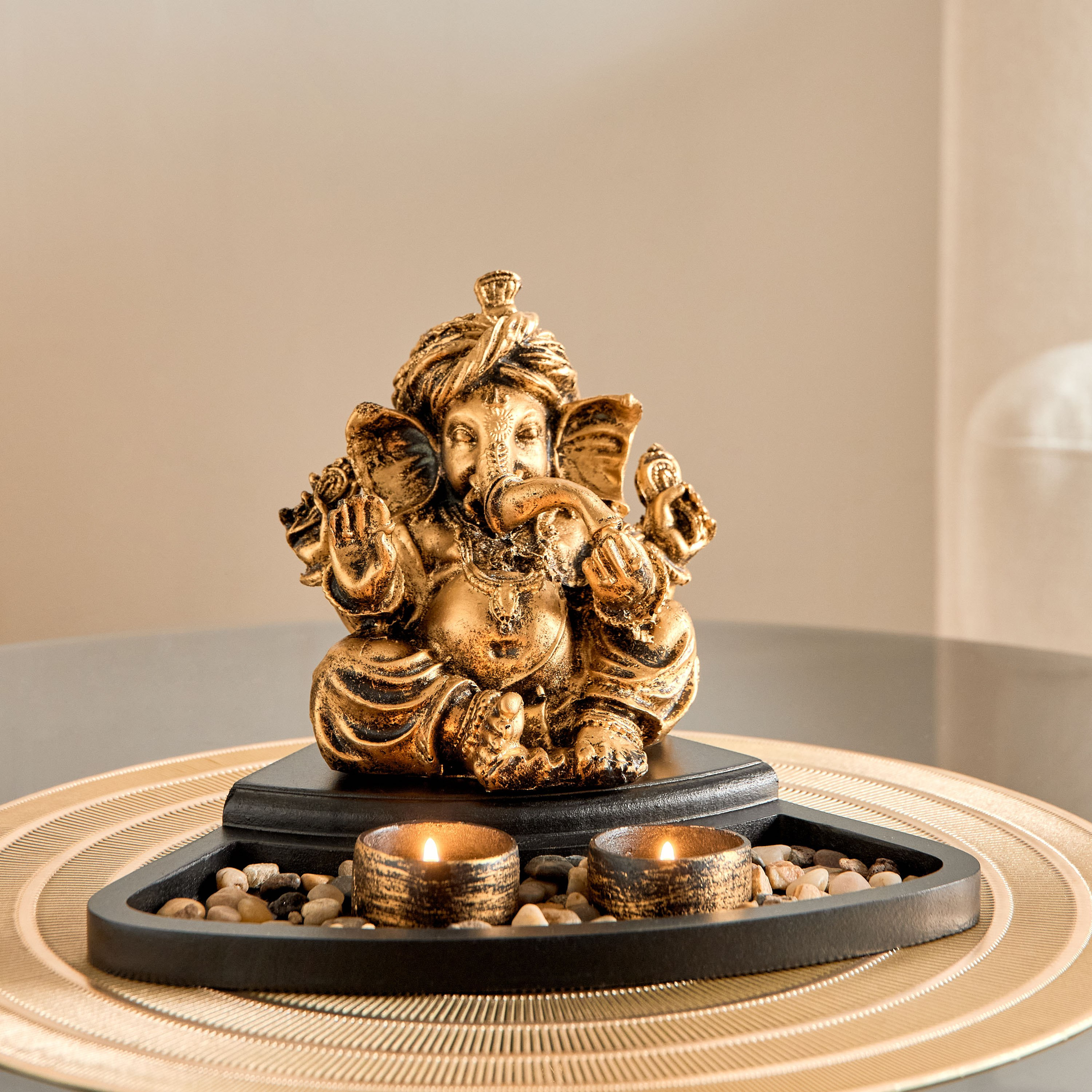 تمثال غانيشا بوليريسين بصينية خشبية وحاملات شموع صغيرة من روس - 26.5x20.5x14.5 سم-hbxhomeware-homedecor-figurinesandornaments-image-1