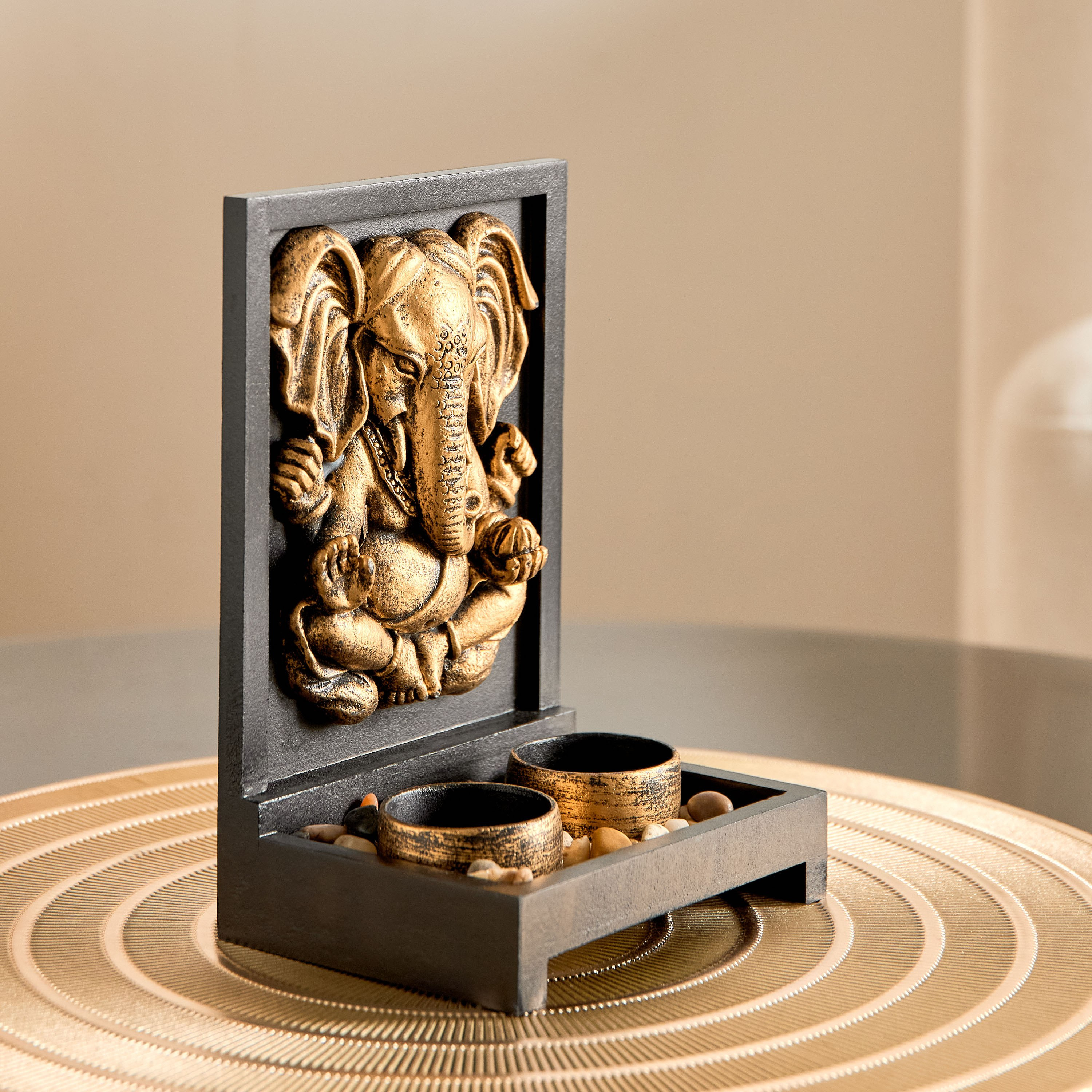تمثال غانيشا بوليريسين بحامل خشبي وحاملات شموع صغيرة من روس - 13.5x10.5x20 سم-hbxhomeware-homedecor-figurinesandornaments-image-2