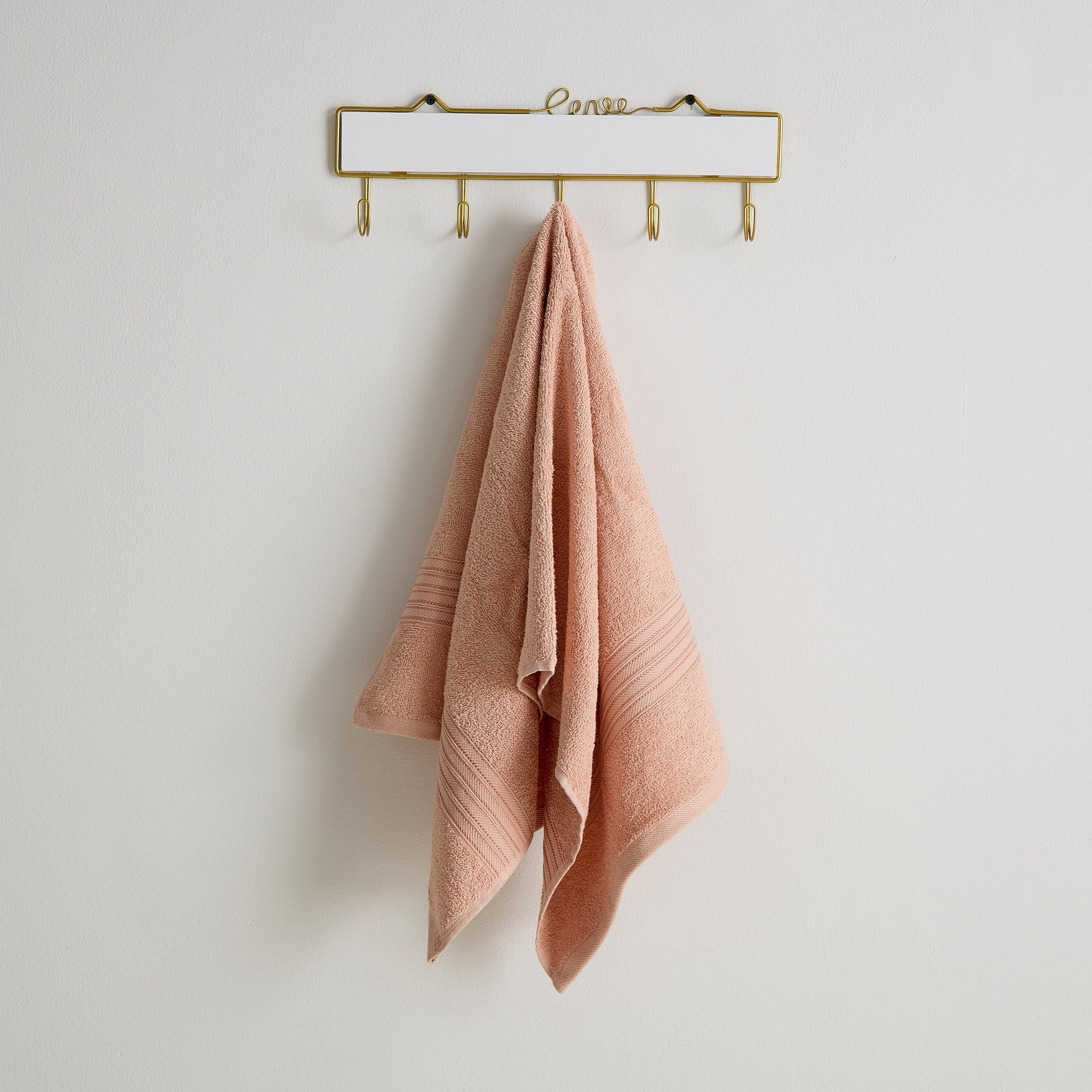 منشفة يد ممشطة من إيسنشيال - 50x90 سم-hbxbathroom-bathroomtextiles-image-1