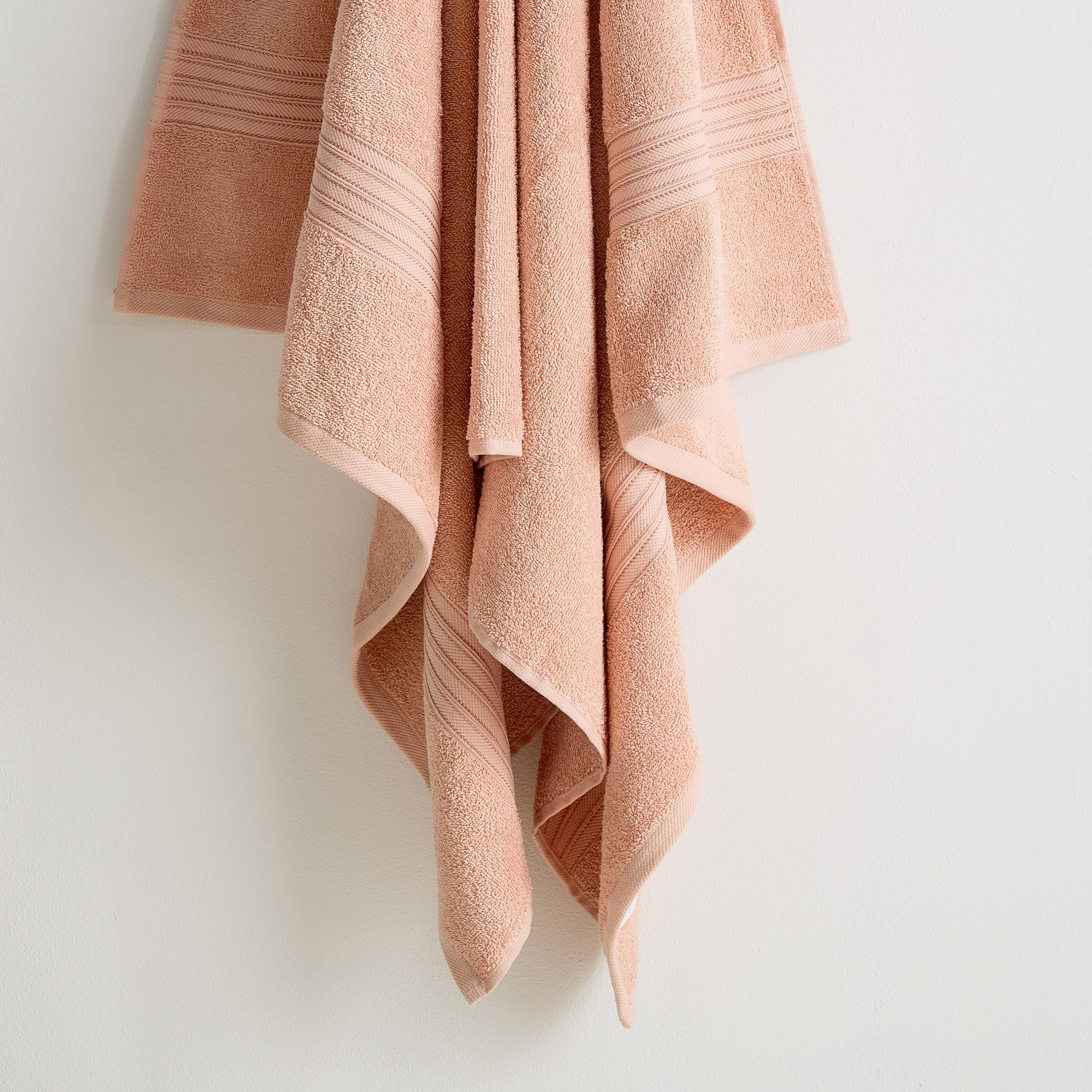 منشفة حمام ممشطة من إيسنشيال - 90x150 سم-hbxbathroom-bathroomtextiles-image-3