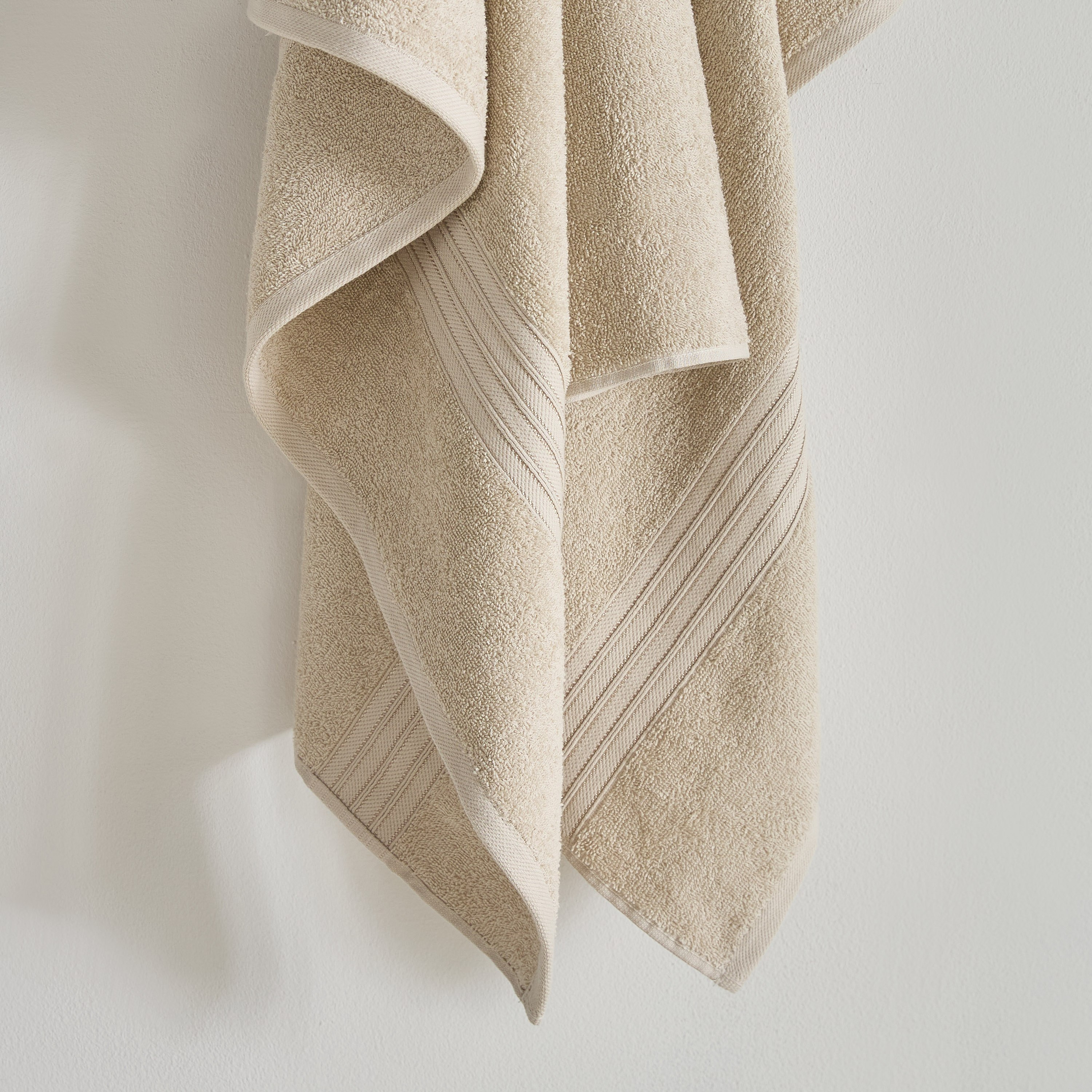 Essential Carded Bath Sheet - 90x150 cm-hbxbathroom-bathroomtextiles-image-3