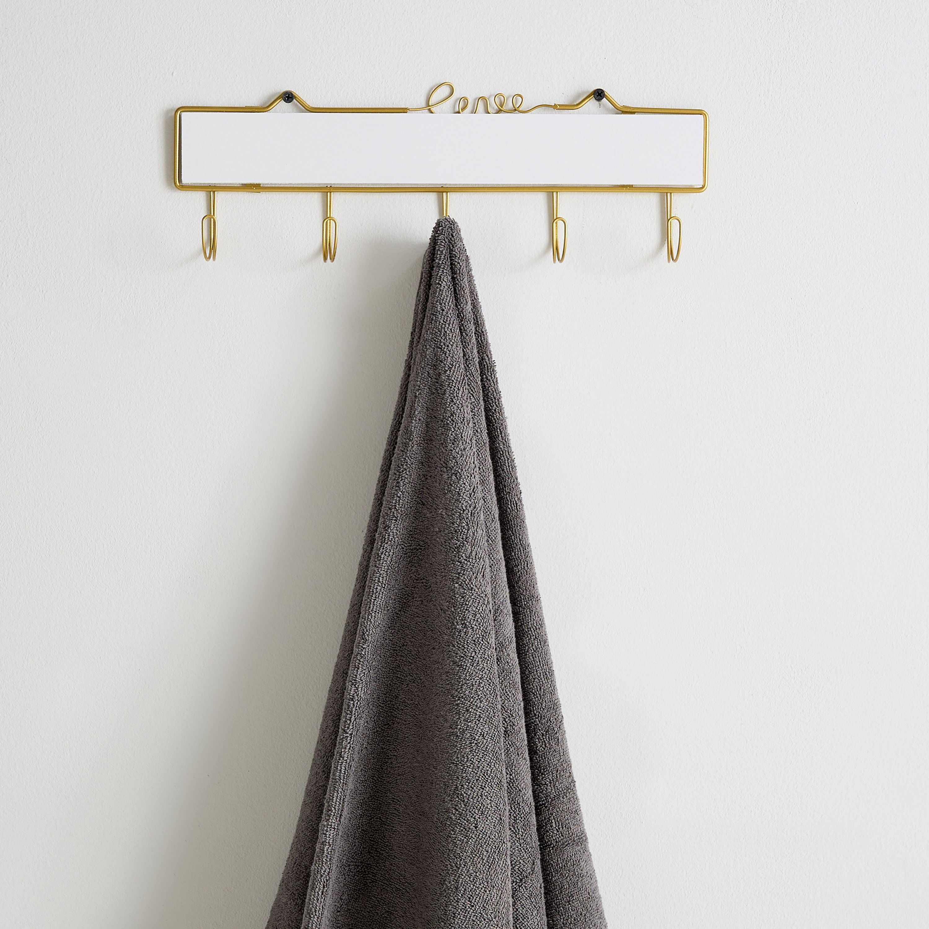 Essential Carded Bath Towel - 70x140 cm-hbxbathroom-bathroomtextiles-image-2