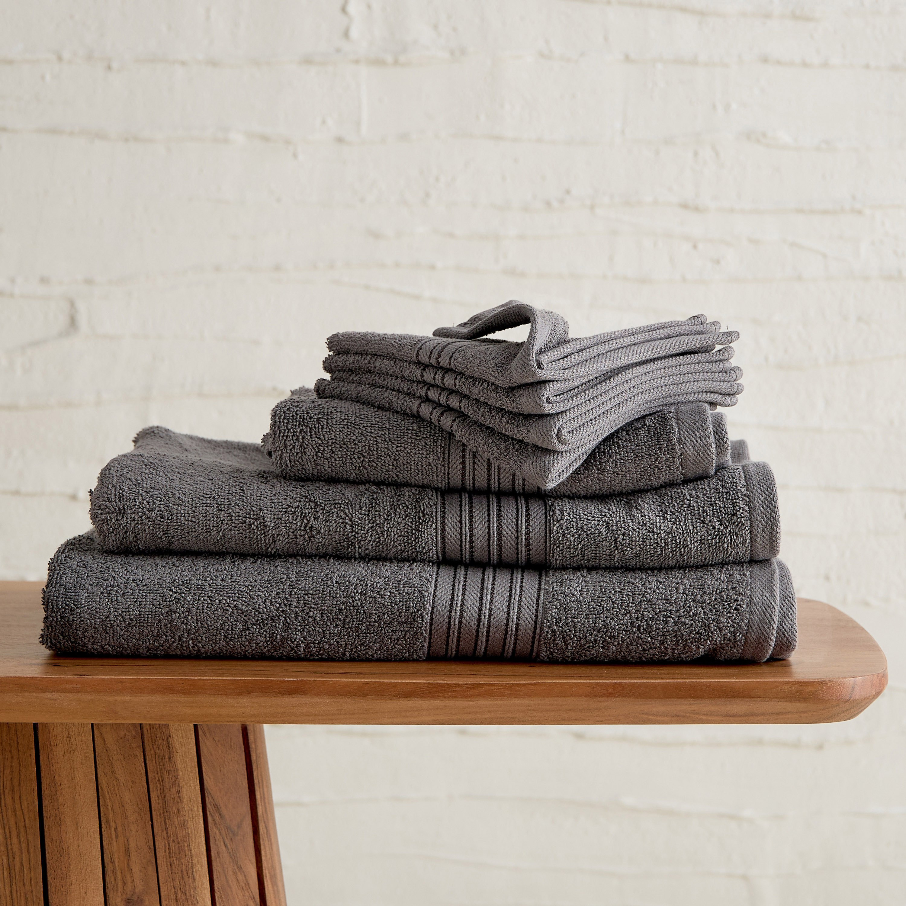 Essential Carded Bath Towel - 70x140 cm-hbxbathroom-bathroomtextiles-image-4