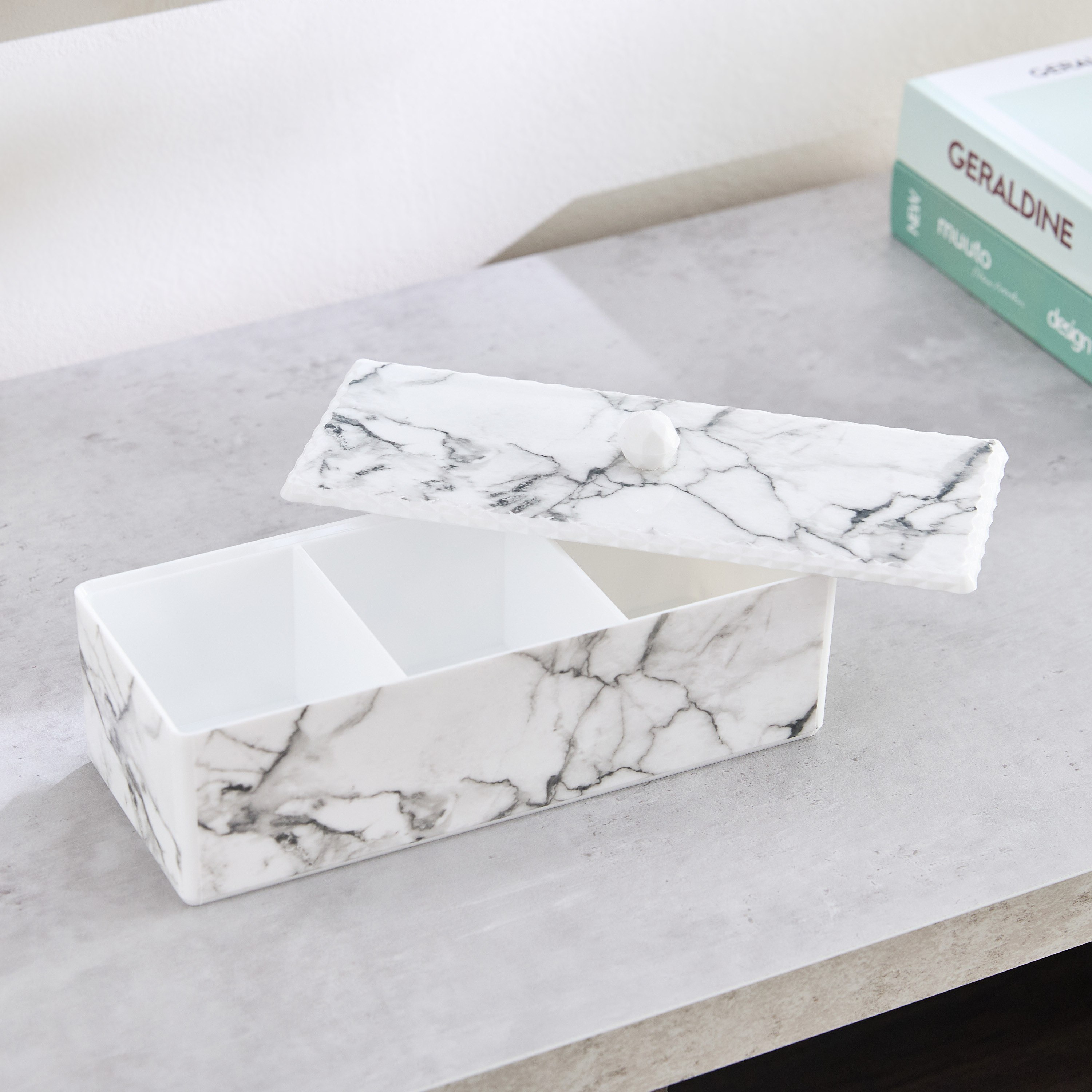 صندوق تخزين مستحضرات تجميل 3 أقسام من ماجنس-hbxbedroom-bedroomaccessories-jewelleryboxesandholders-image-2