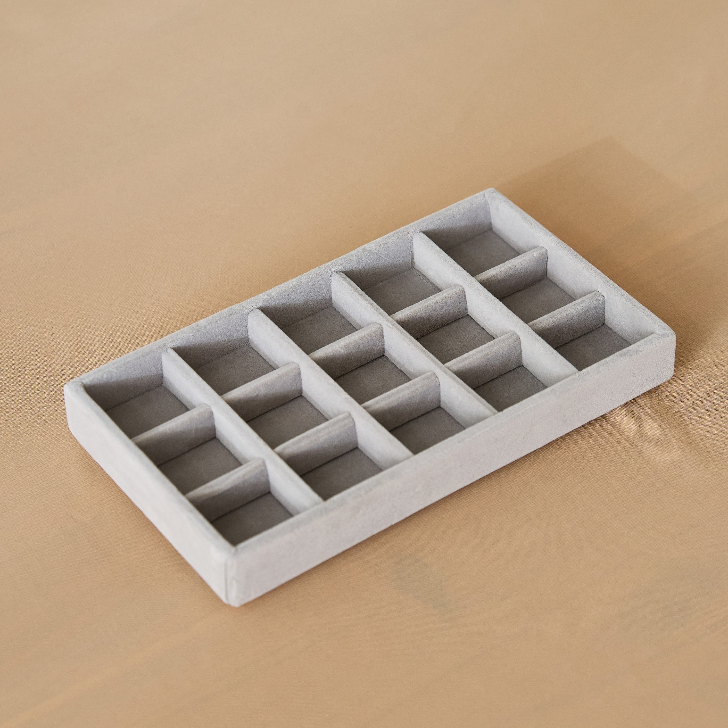 Velour 15-Compartment Jewellery Tray for Rings and Earrings-hbxbedroom-bedroomaccessories-jewelleryboxesandholders-image-2